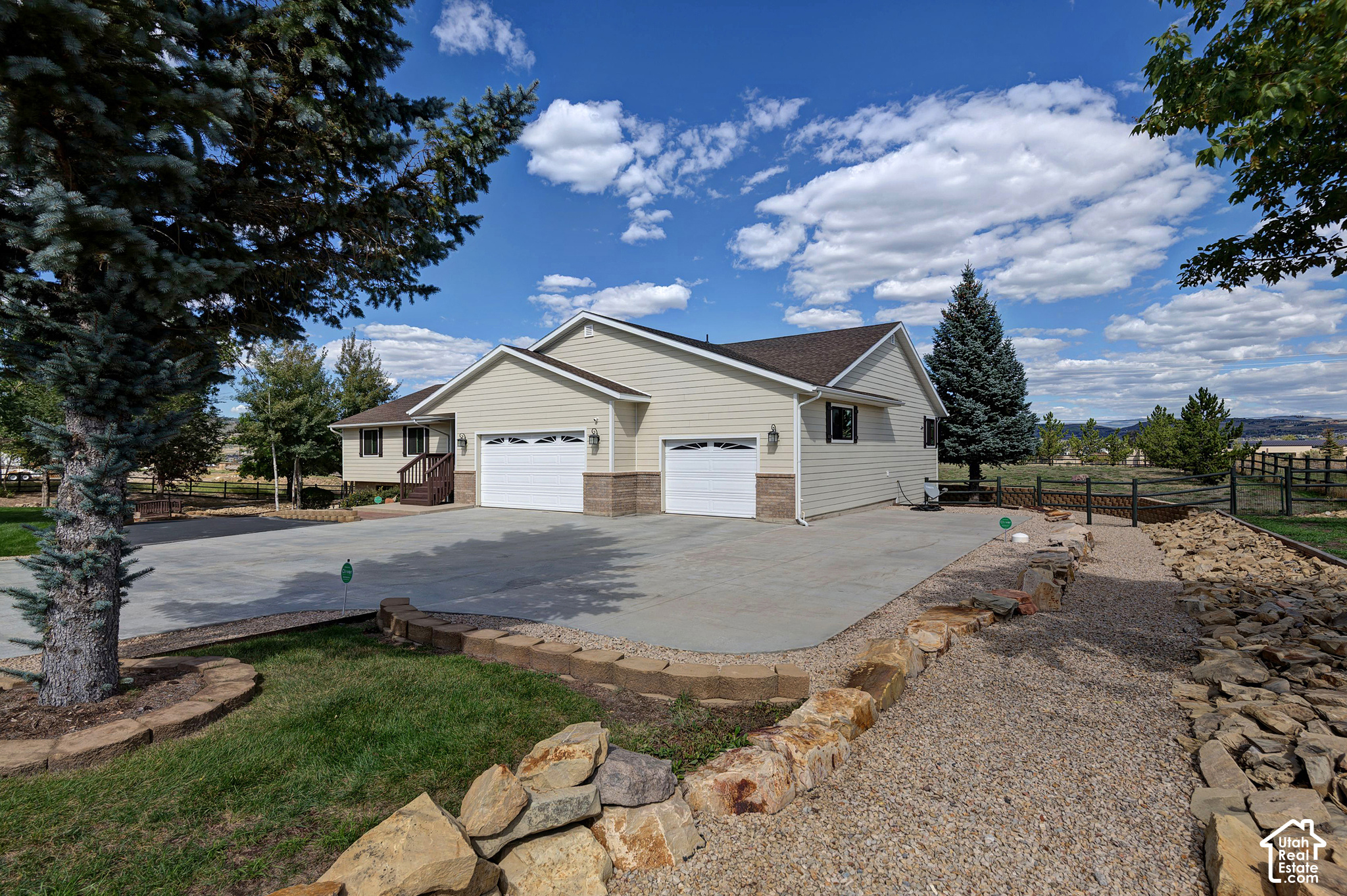 6340 HIGHLAND DR