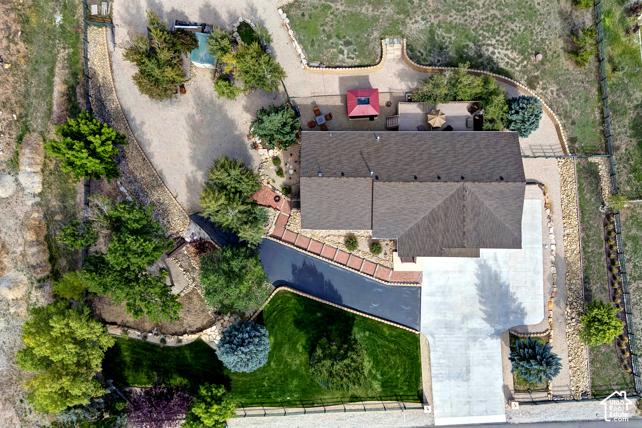 6340 HIGHLAND DR