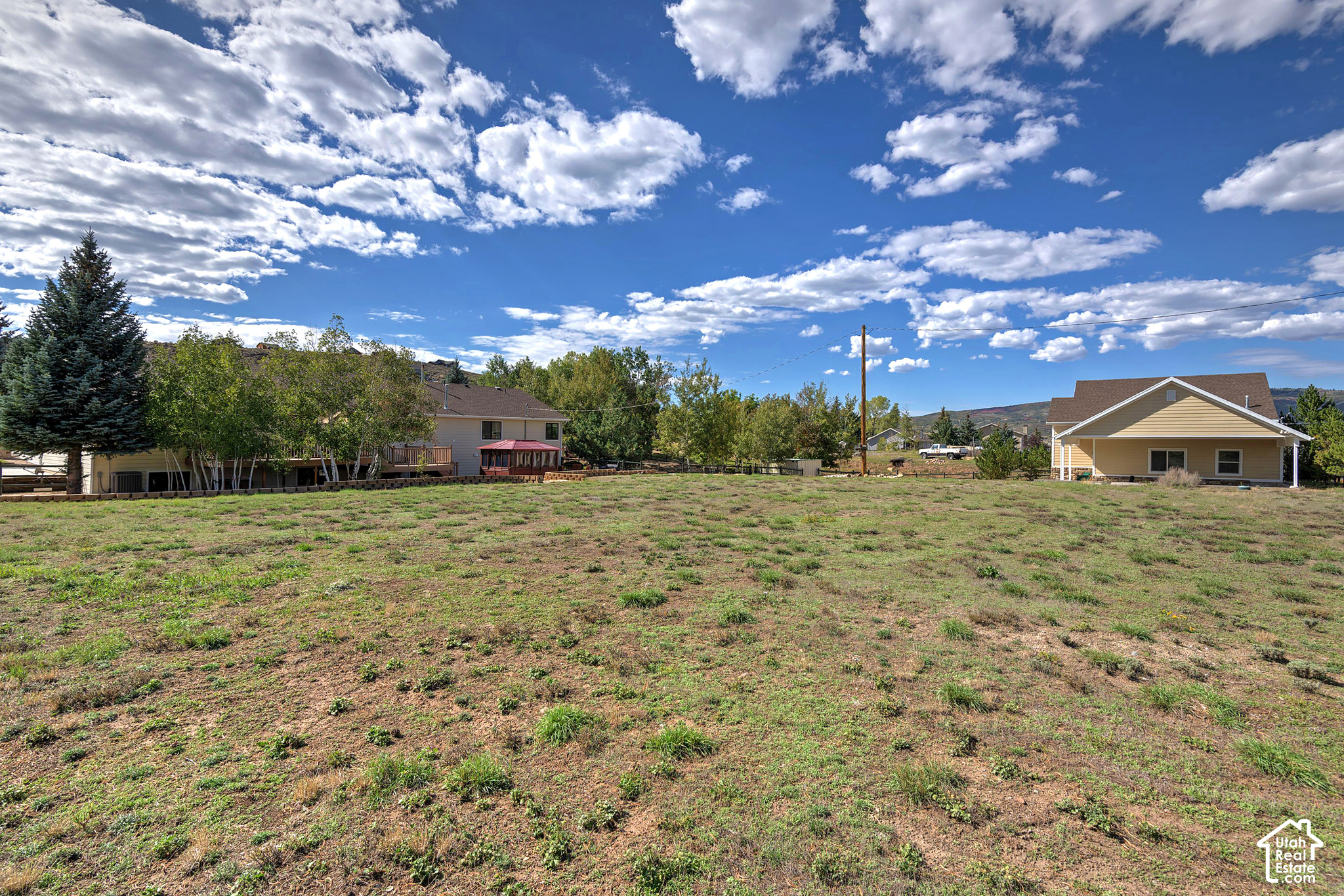 6340 HIGHLAND DR