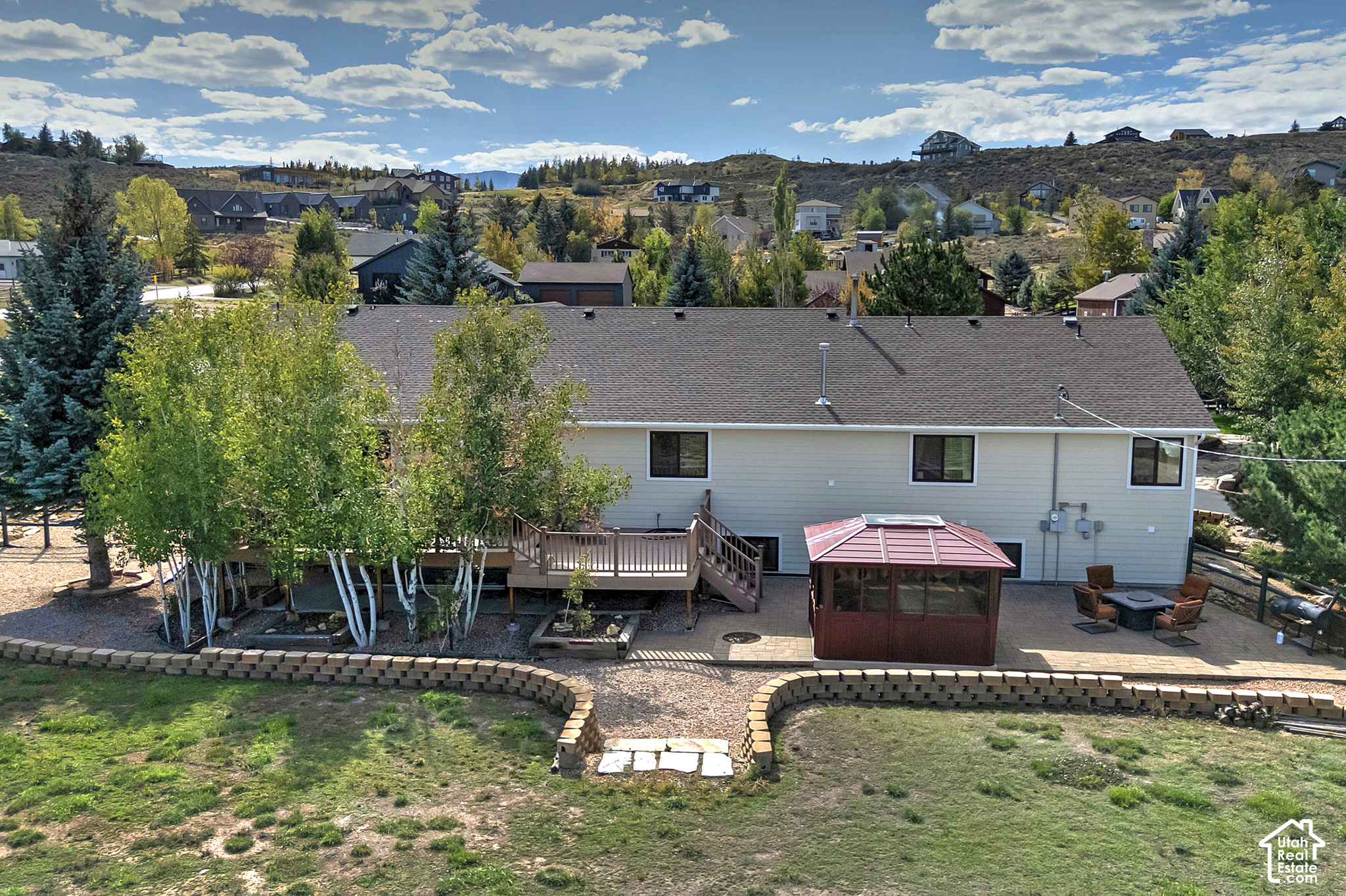 6340 HIGHLAND DR