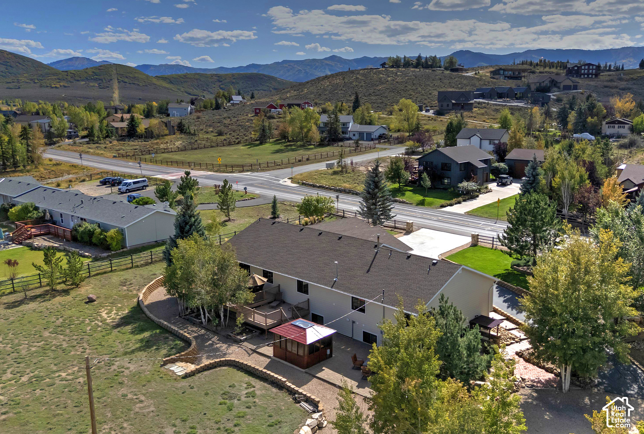 6340 HIGHLAND DR