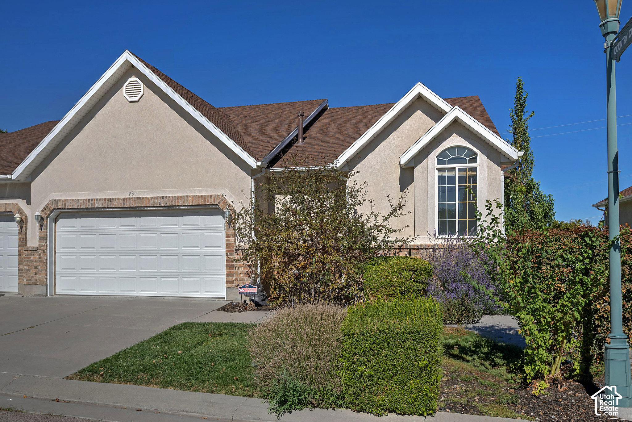 235 E COUNTRY HAVEN LN #8