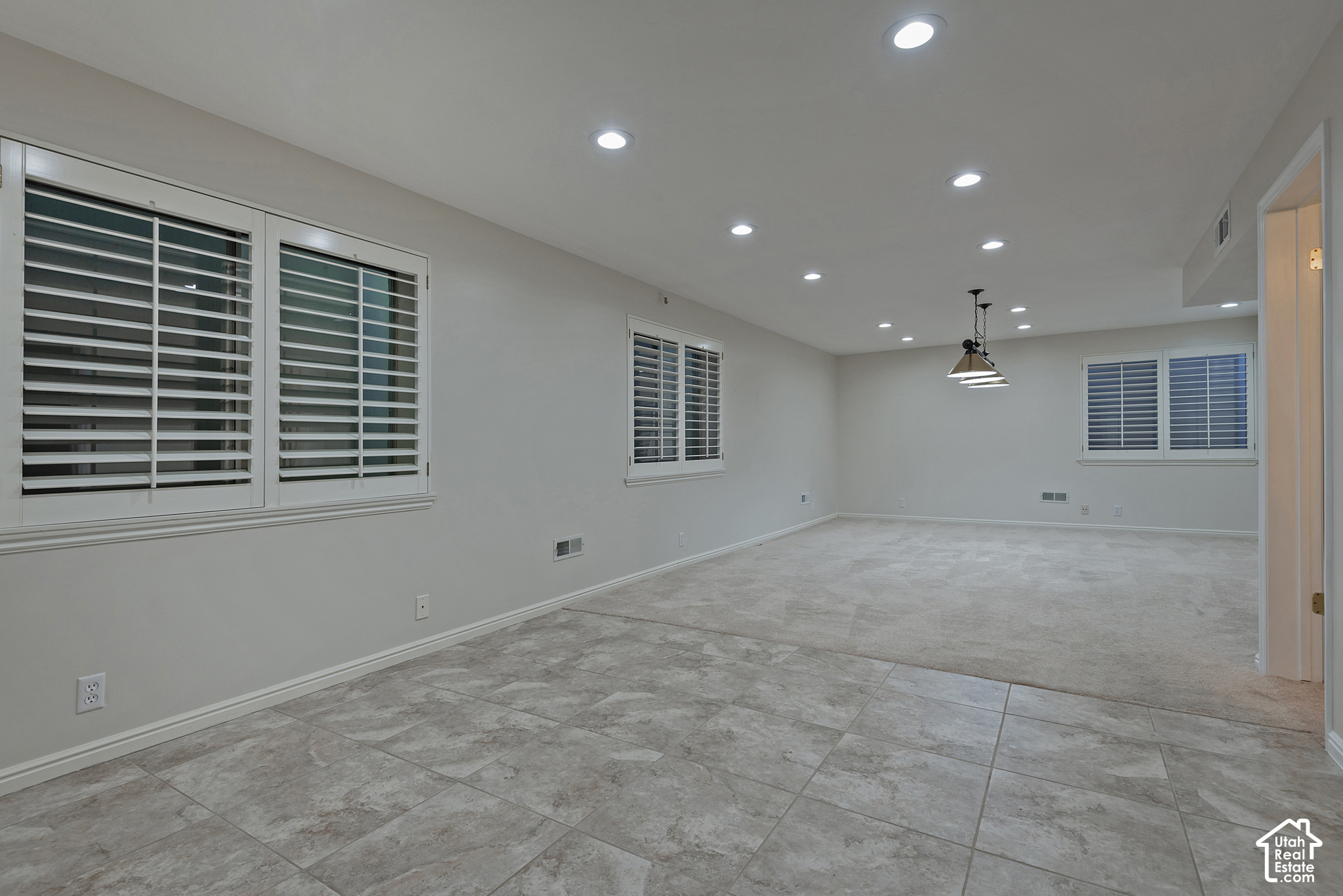 2106 E SIERRA RIDGE CT