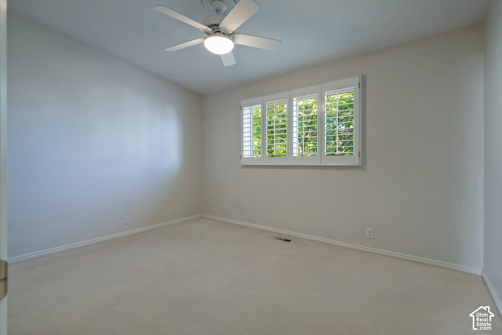 2106 E SIERRA RIDGE CT