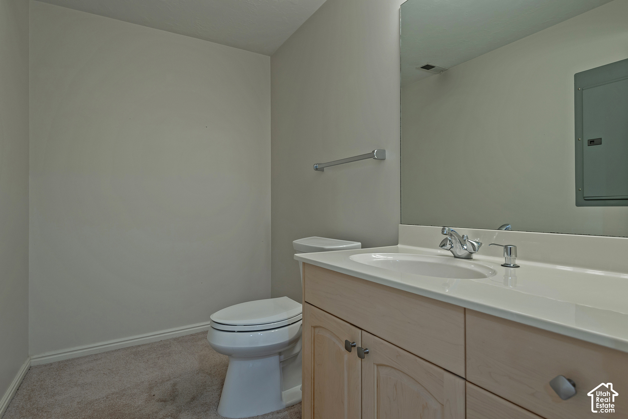 2106 E SIERRA RIDGE CT