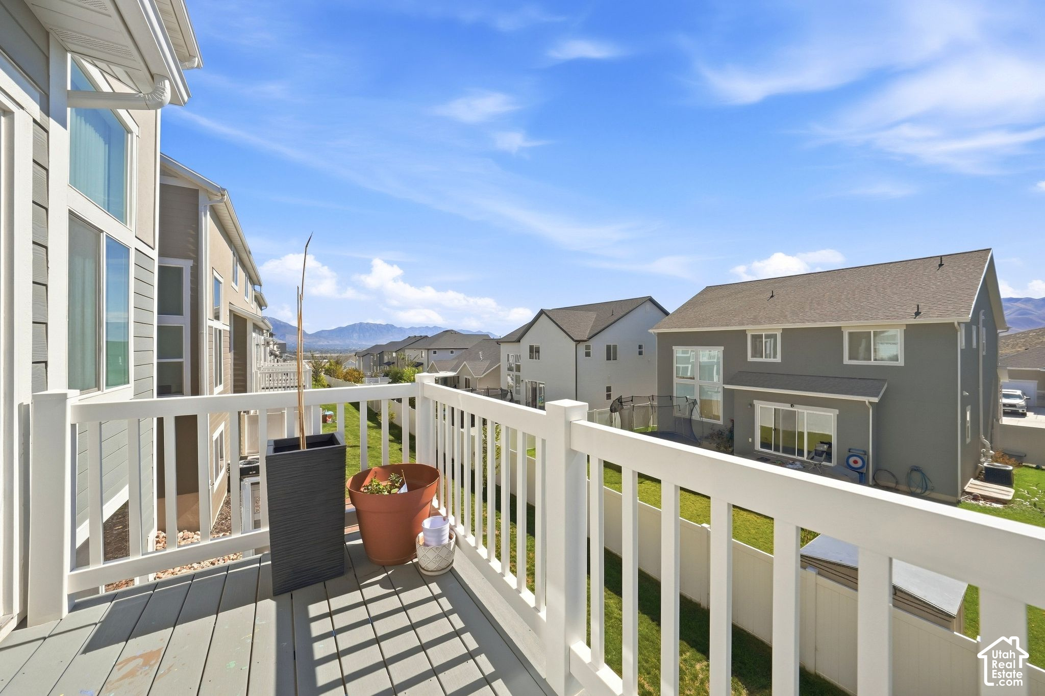 1301 W CAINE DR