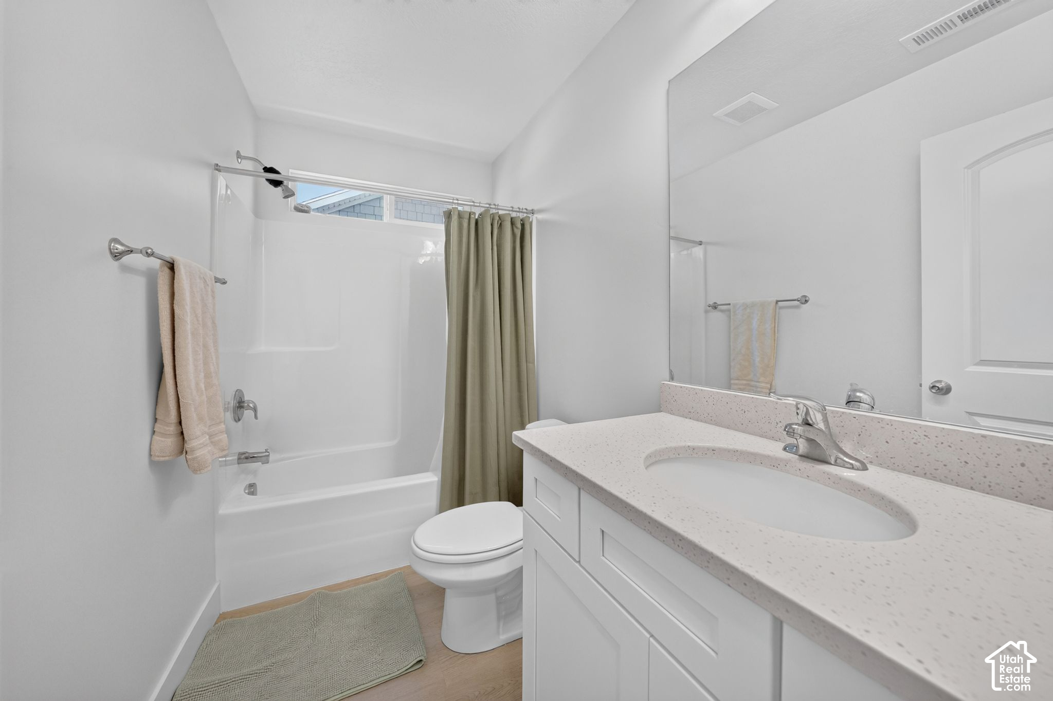 1301 W CAINE DR