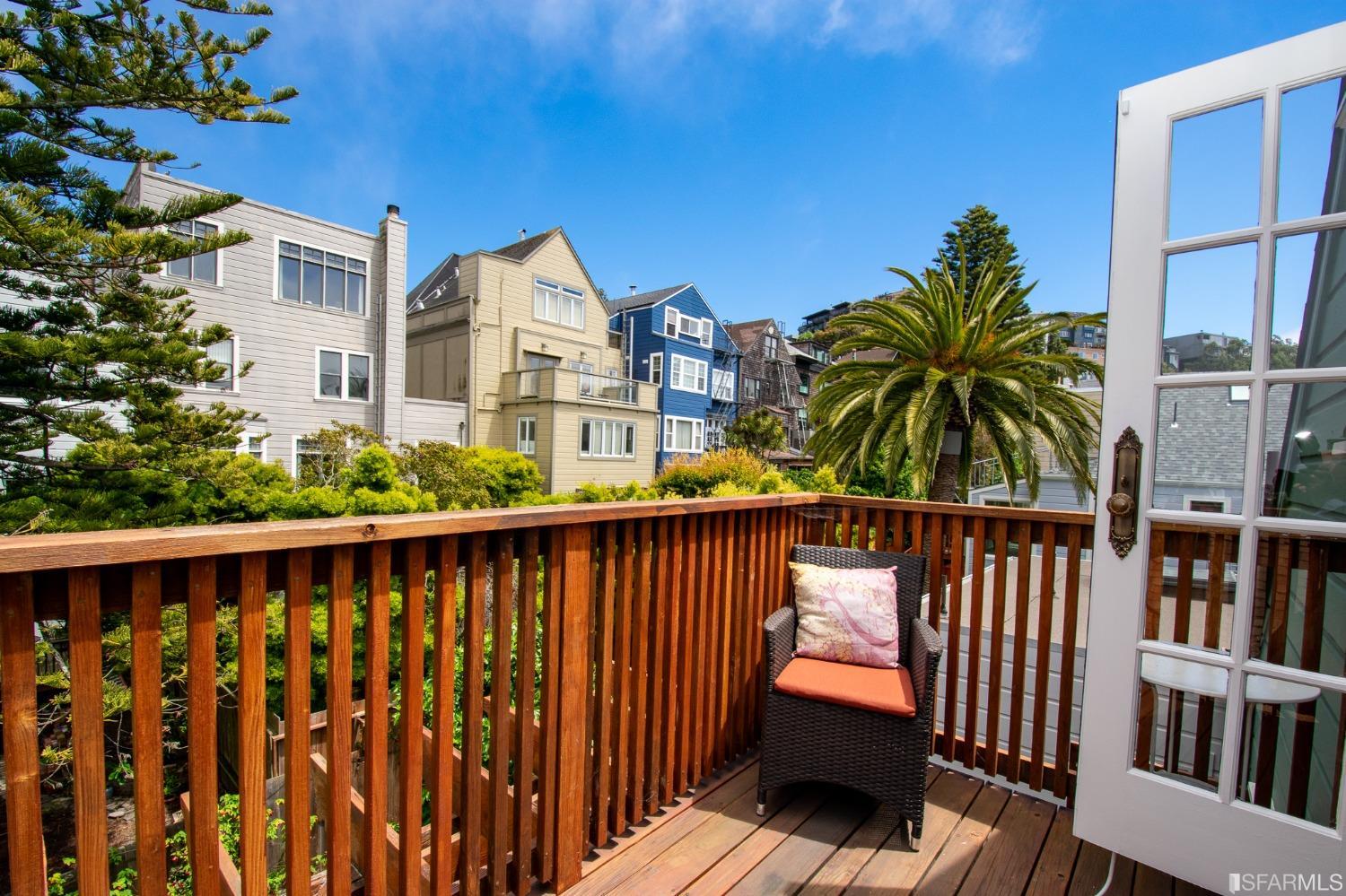 220 Downey Street