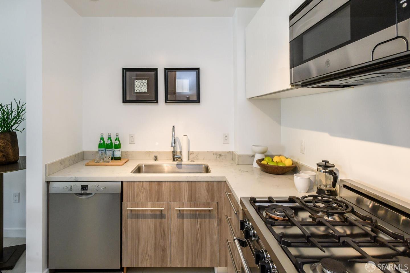 1868 Van Ness Avenue Unit: 206