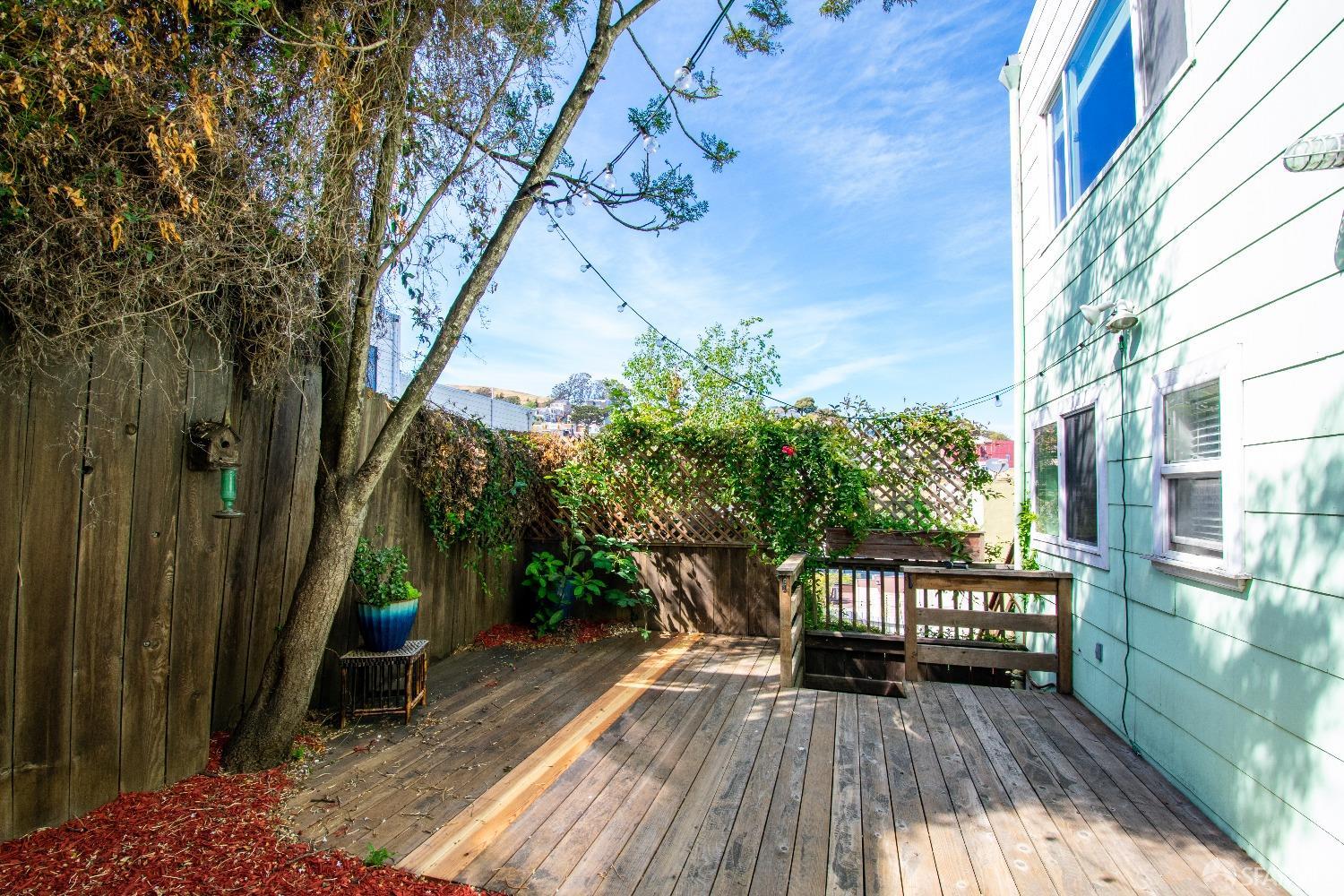834 Peralta Avenue