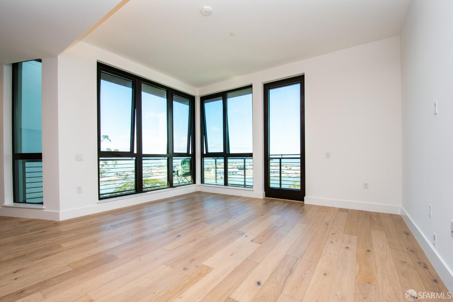 1 Bristol Court Unit: 412
