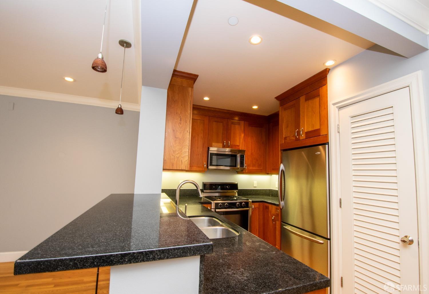 939 Jackson Street # 102