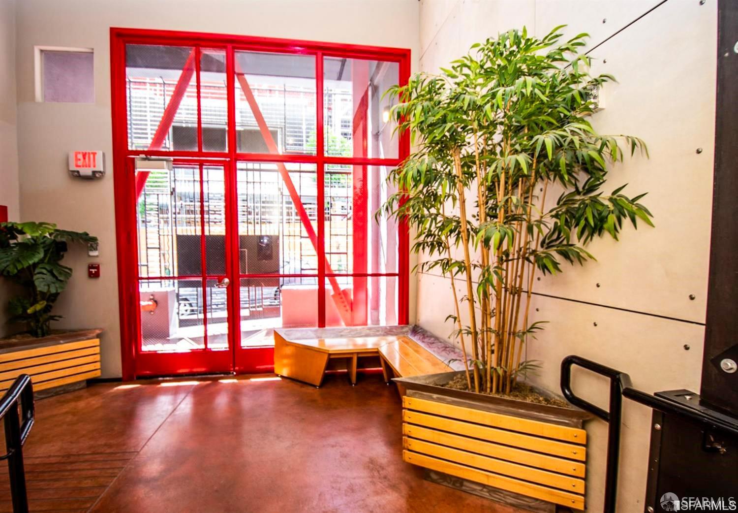 18 Lansing Street # 101