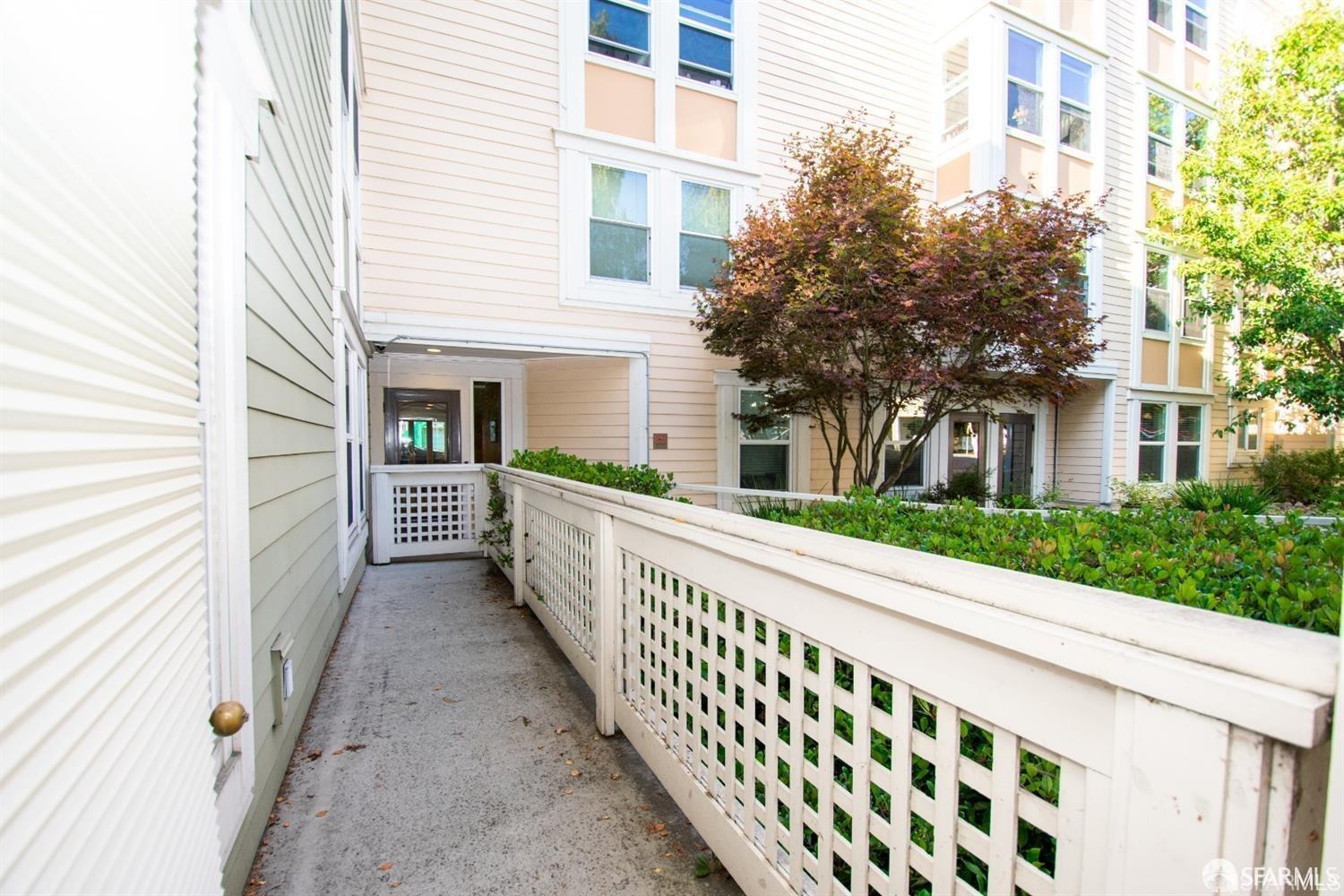 2225 23rd Street # 111