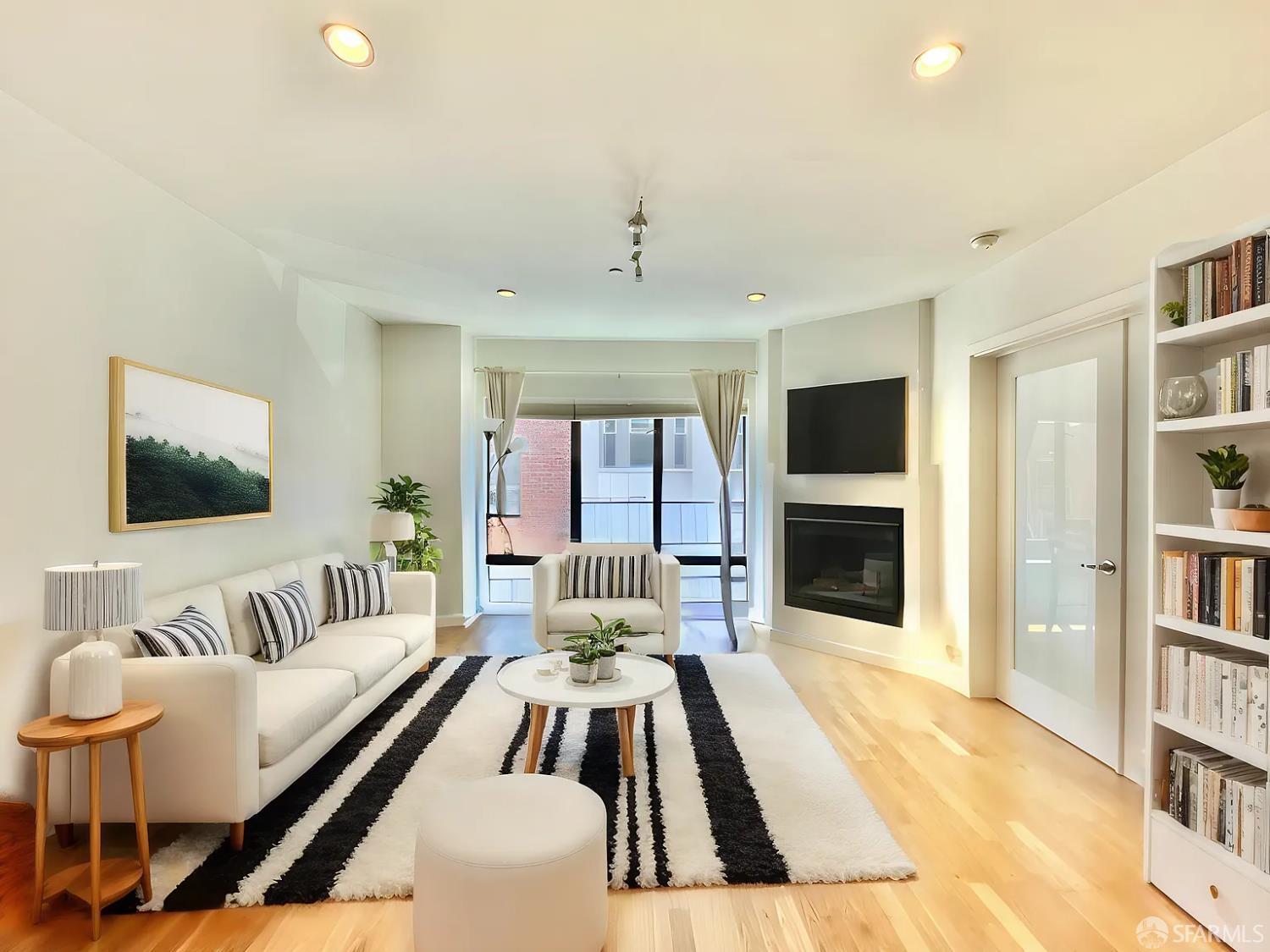 1151 Sutter Street # 202