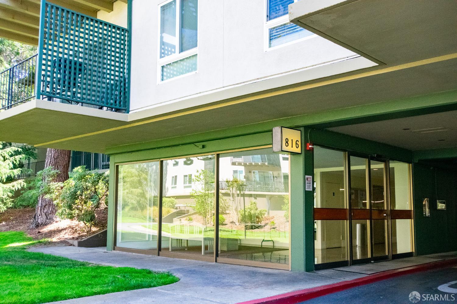 816 N Delaware Street # 402