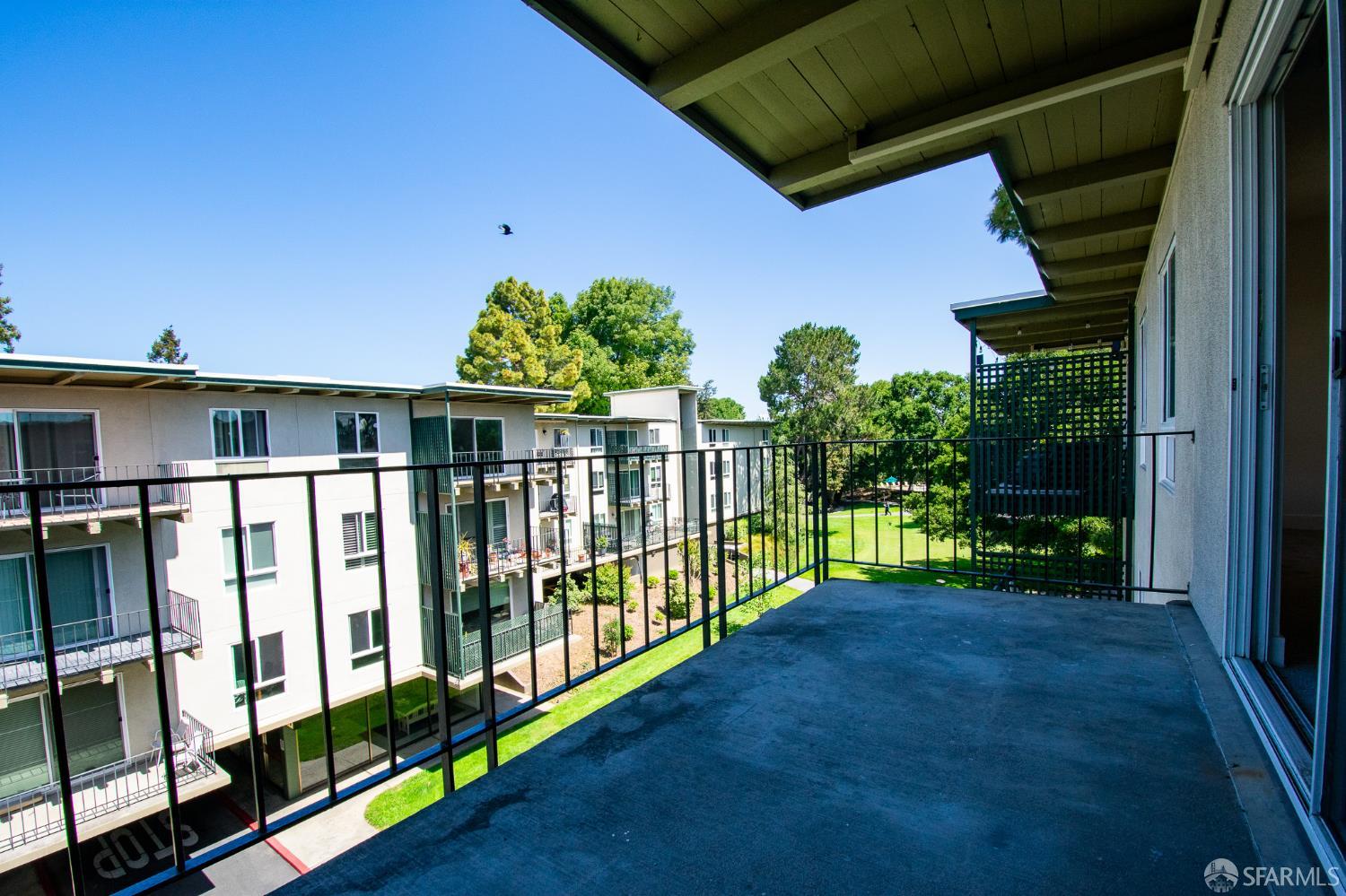 816 N Delaware Street # 402