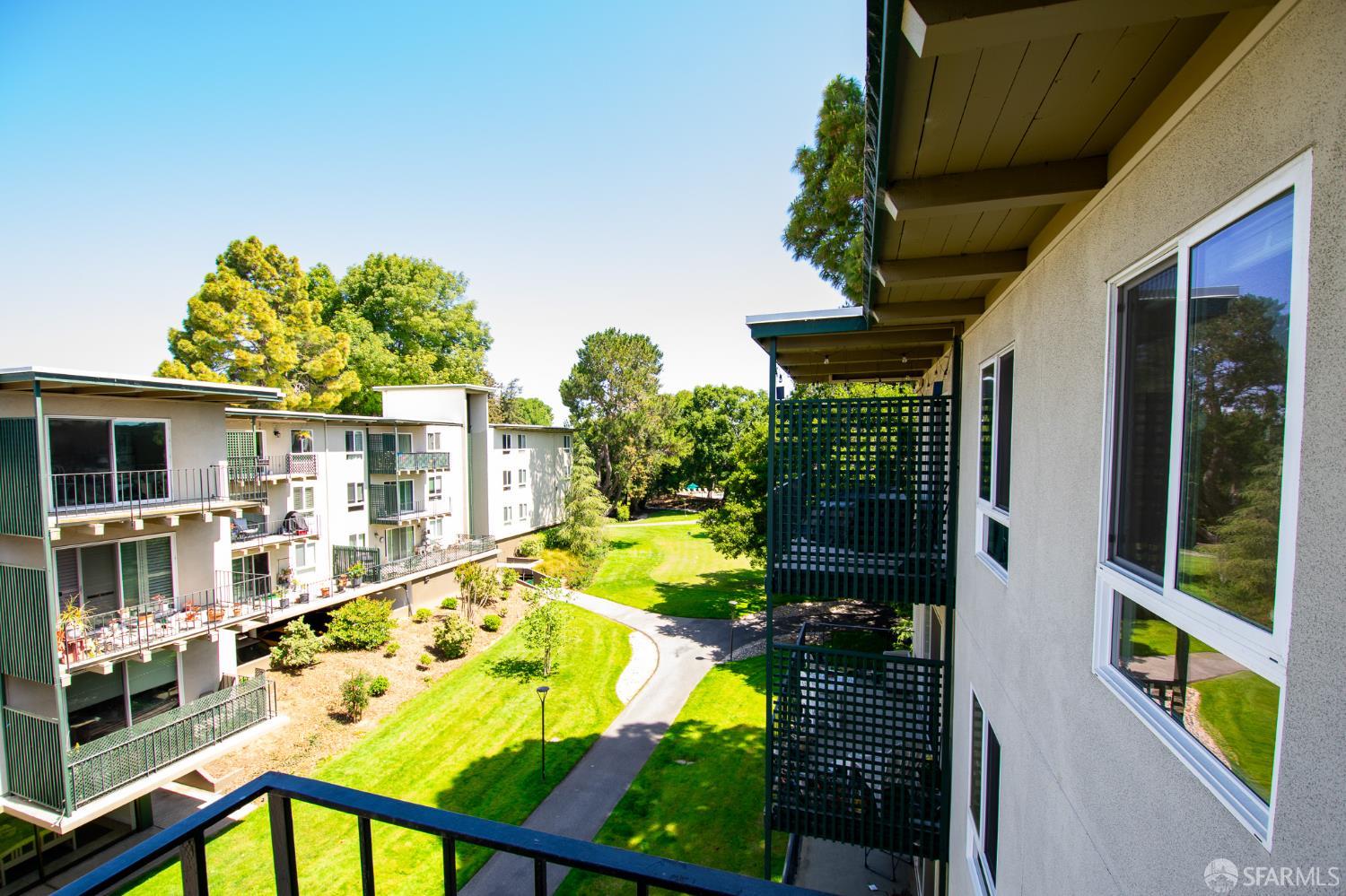 816 N Delaware Street # 402