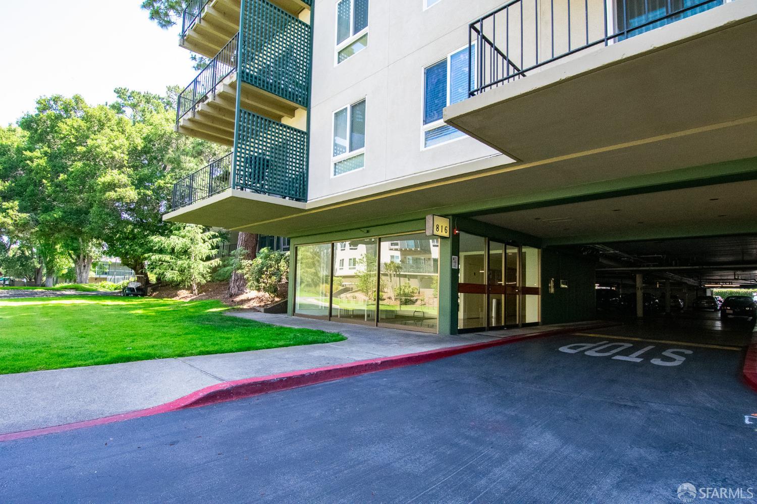 816 N Delaware Street # 402