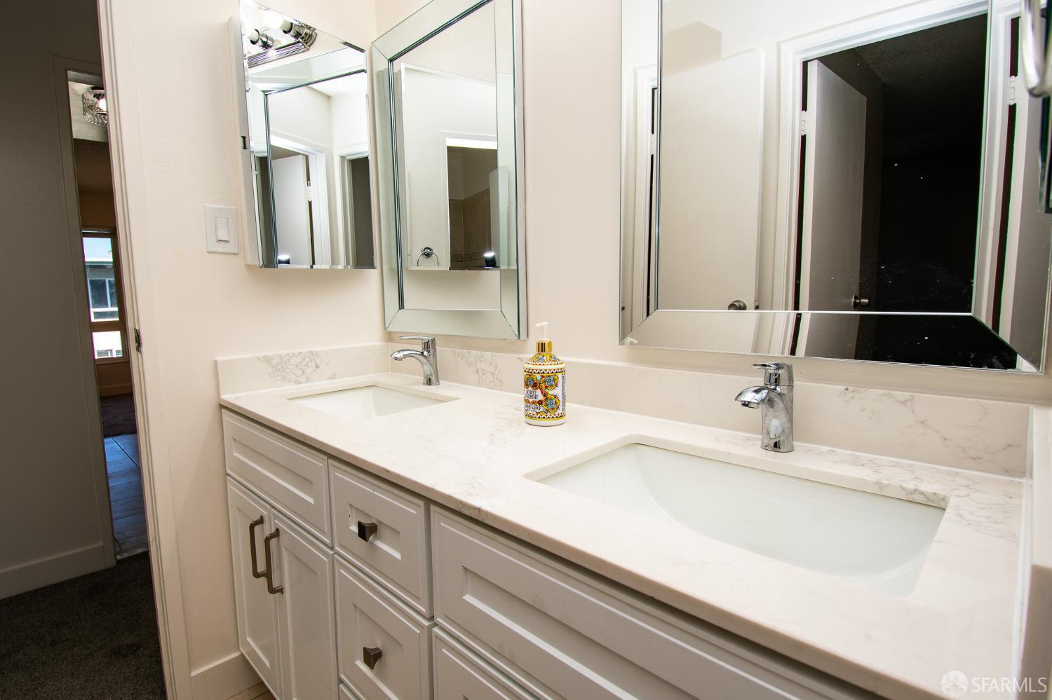 816 N Delaware Street # 402