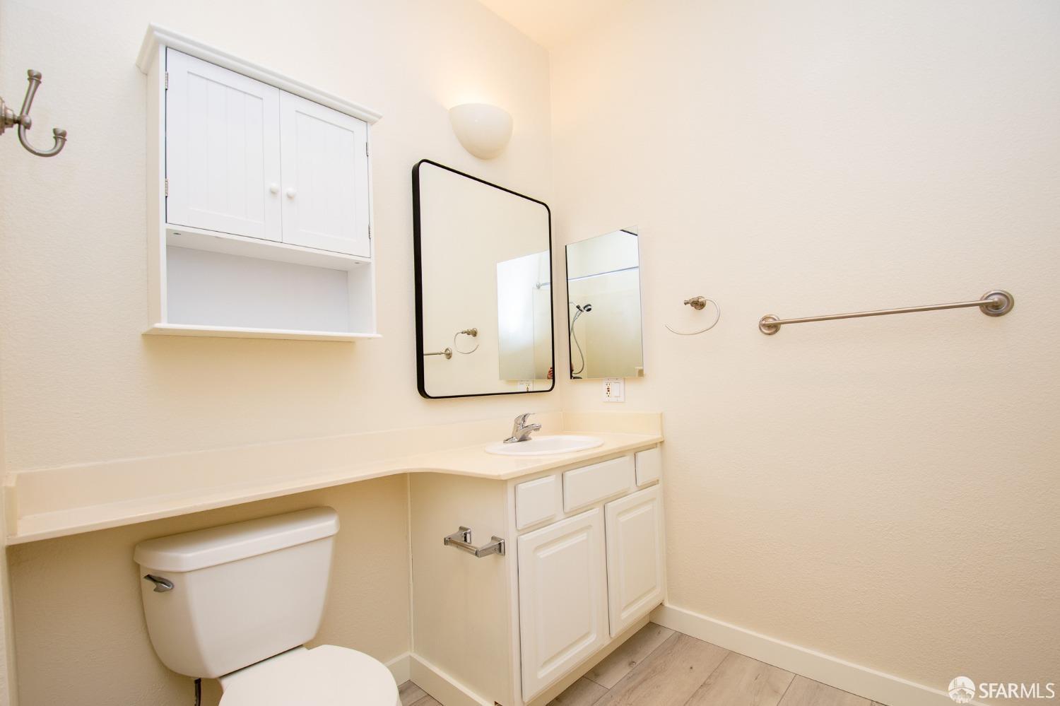 101 Crescent Way # 2111