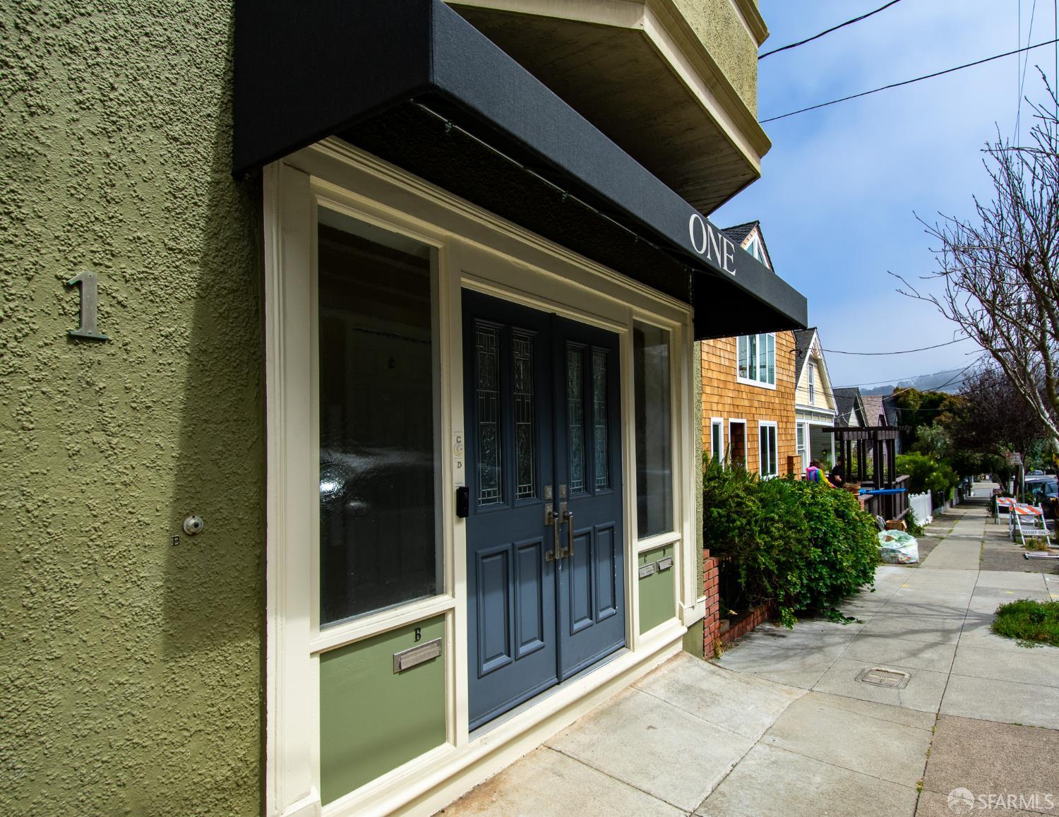 1 Hoffman Avenue # 1C