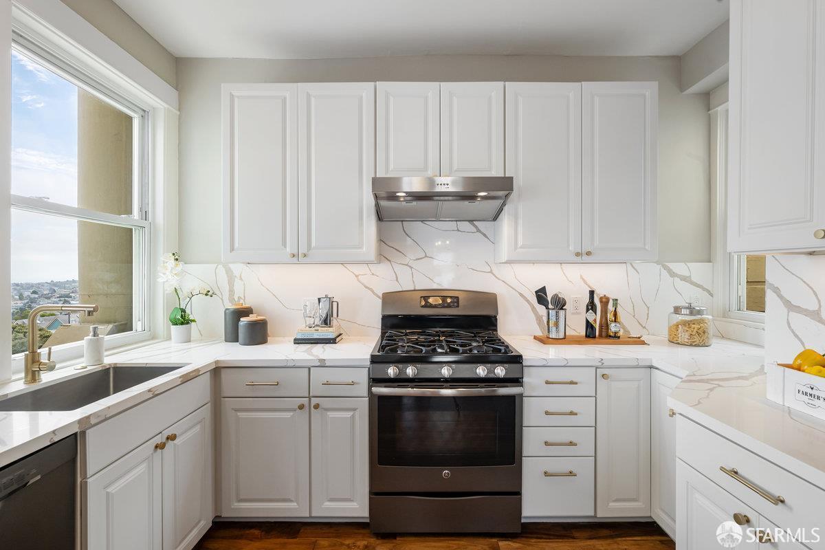 1 Hoffman Avenue # 1C