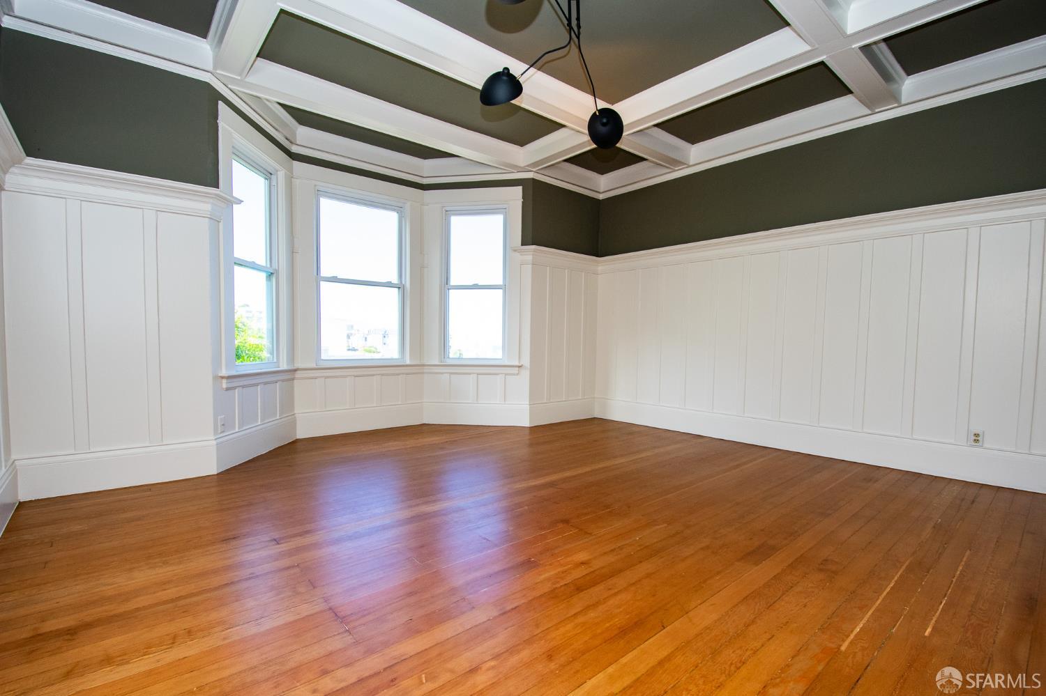 1 Hoffman Avenue # 1C