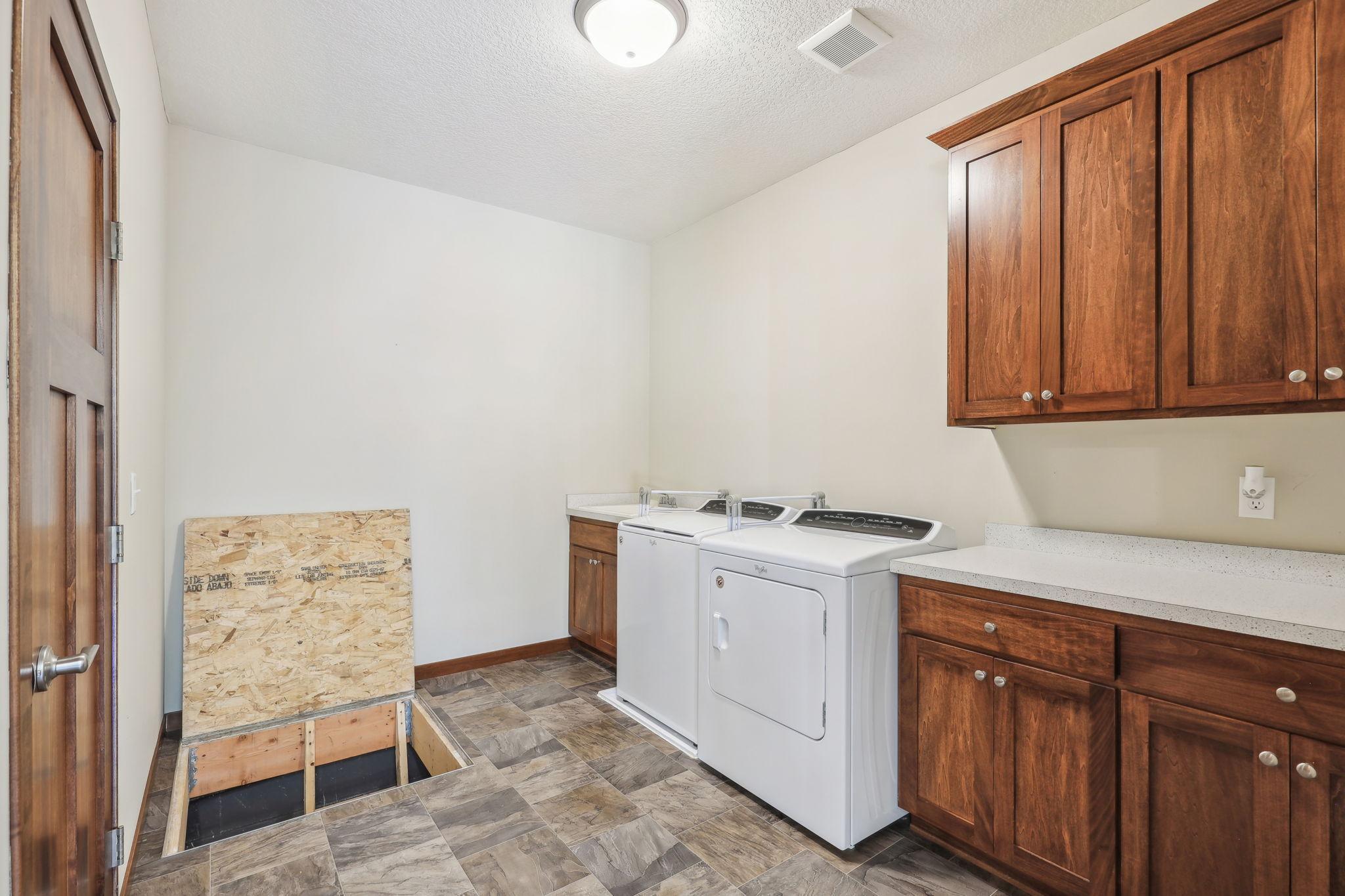 13635 Autumn Way