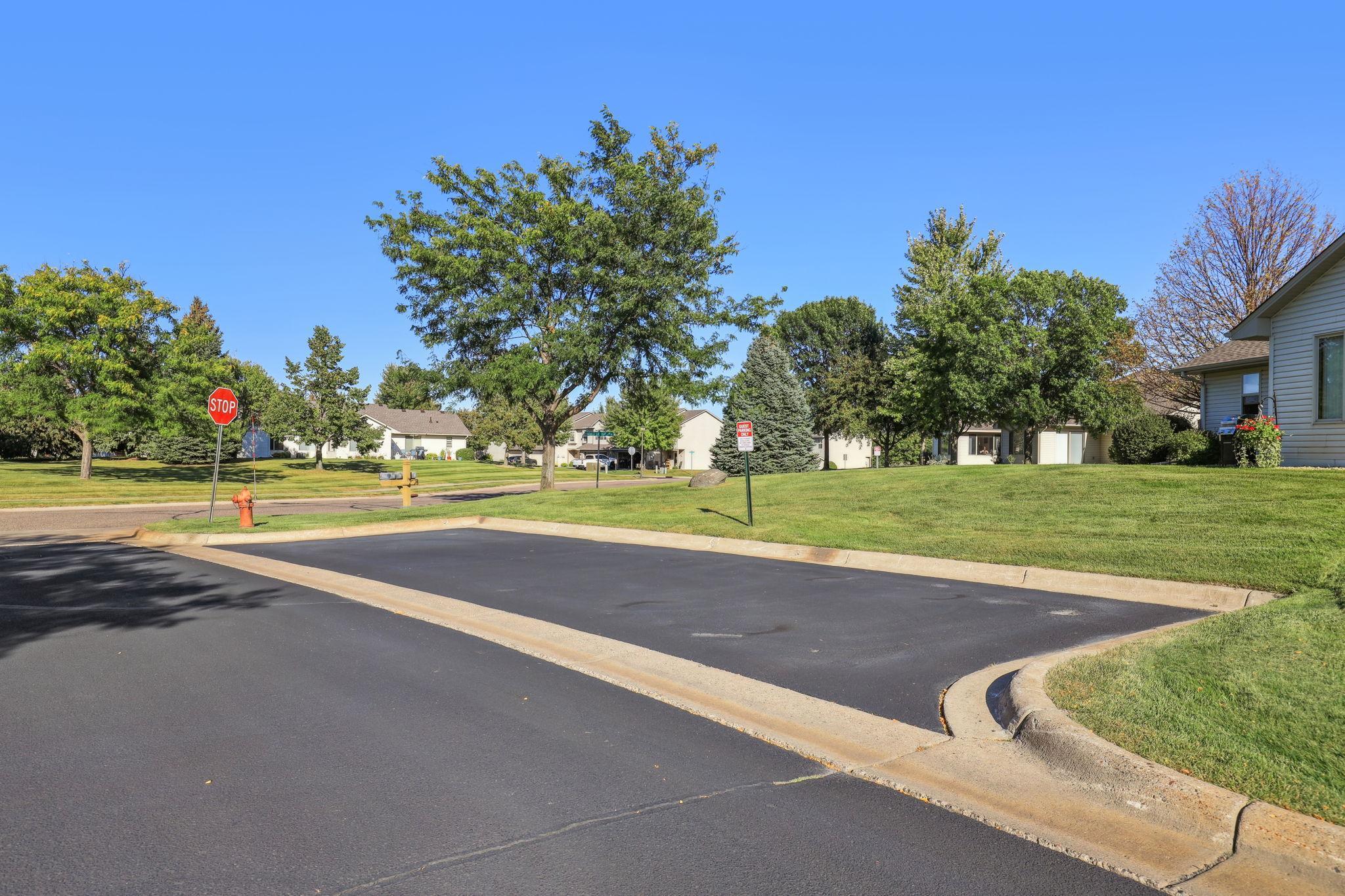13635 Autumn Way