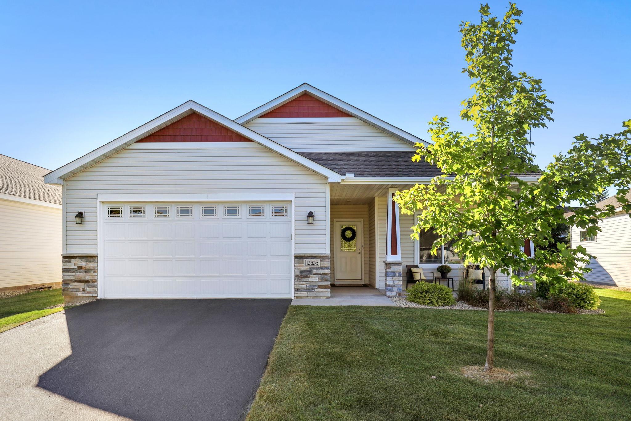 13635 Autumn Way