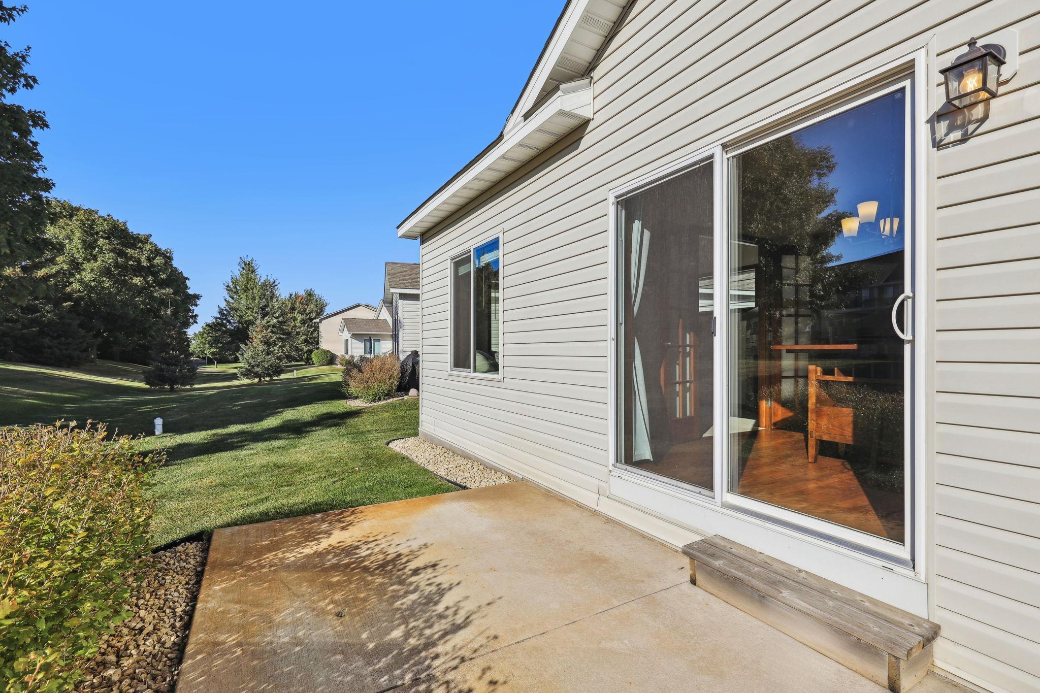 13635 Autumn Way