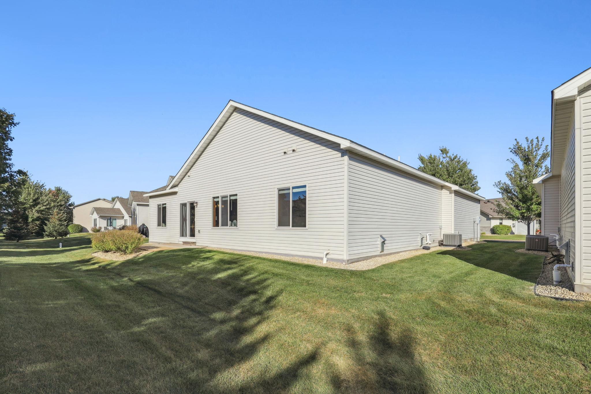 13635 Autumn Way