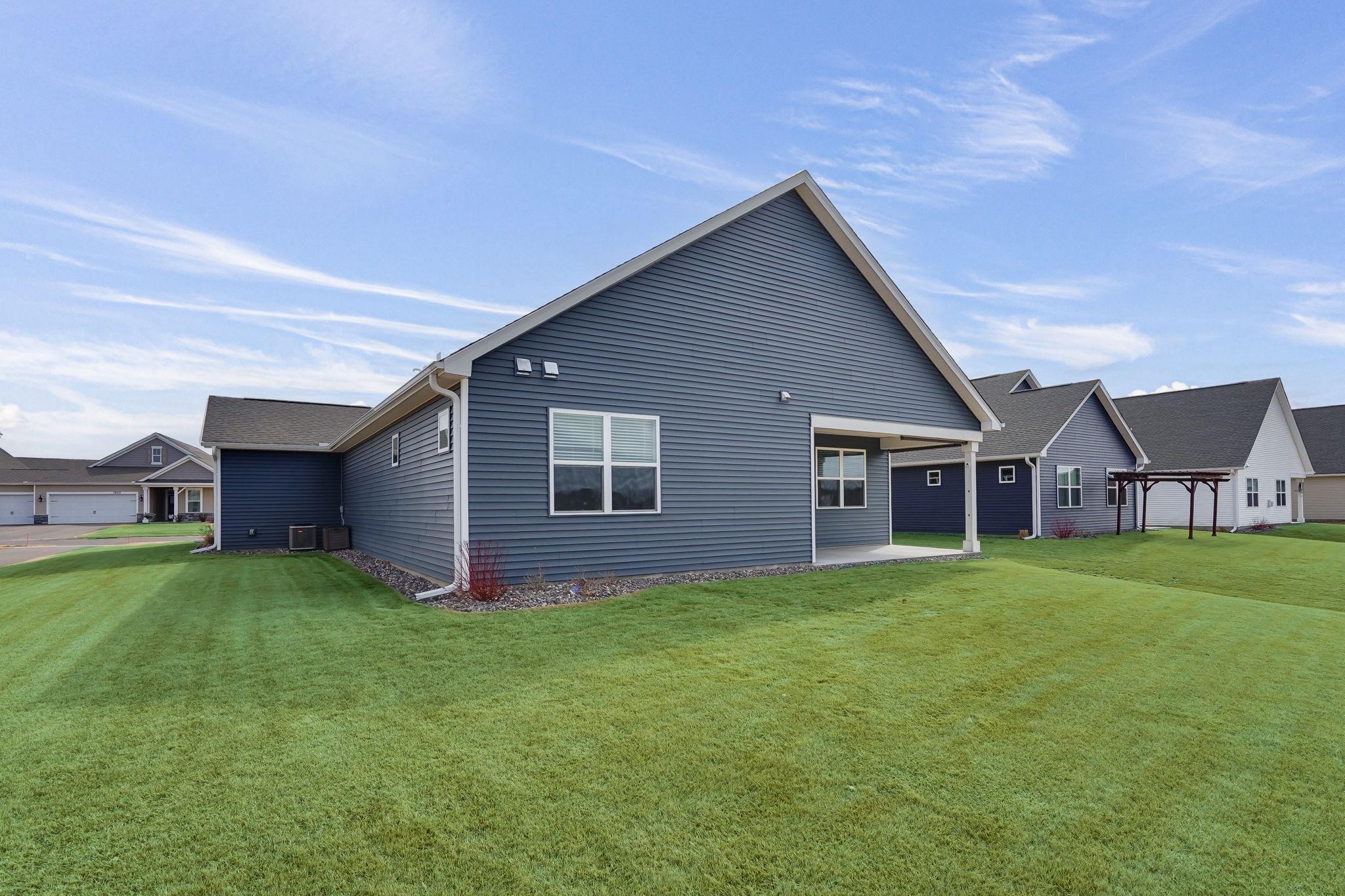 19336 Grass Lake Trail