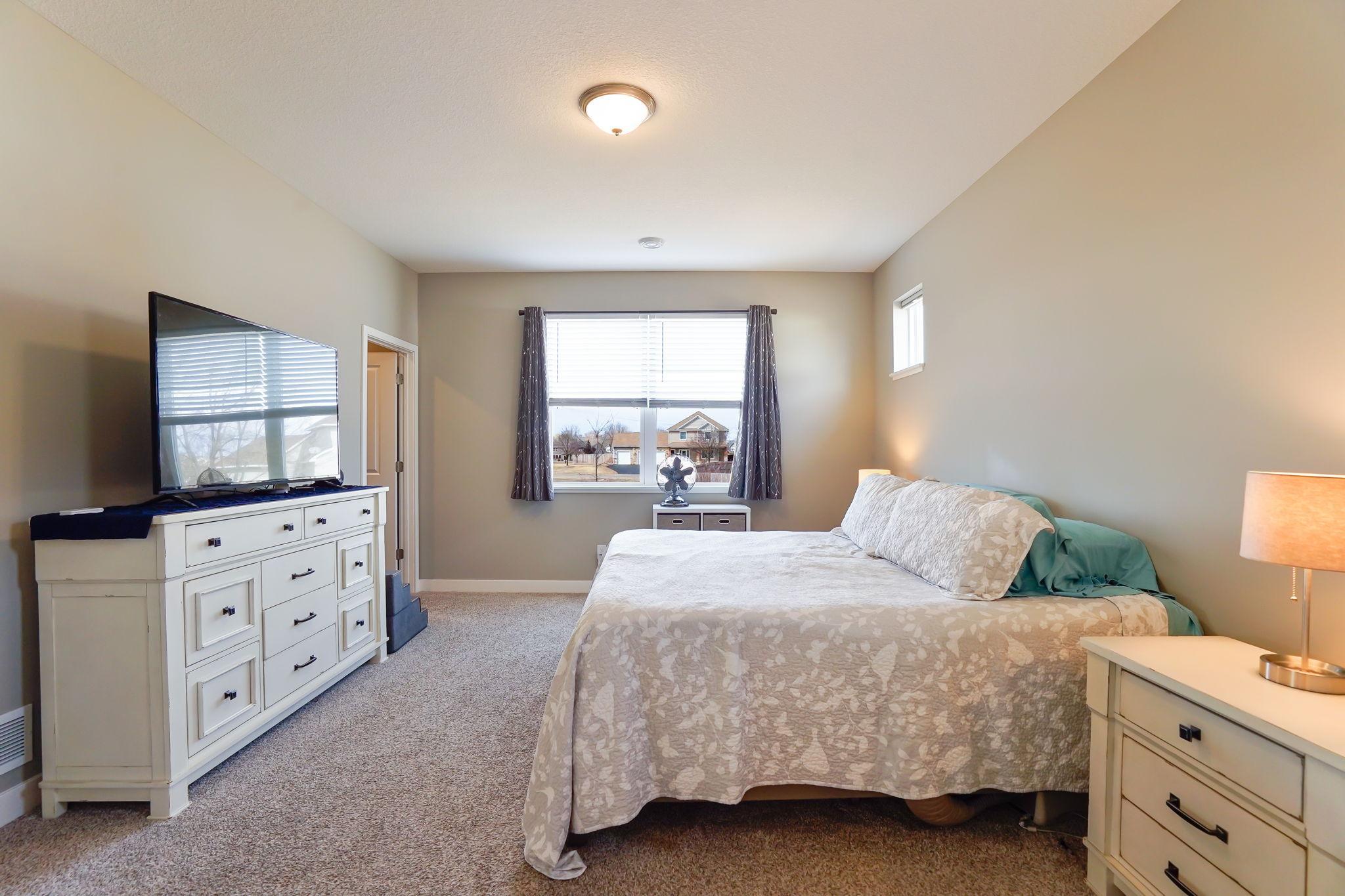 19336 Grass Lake Trail