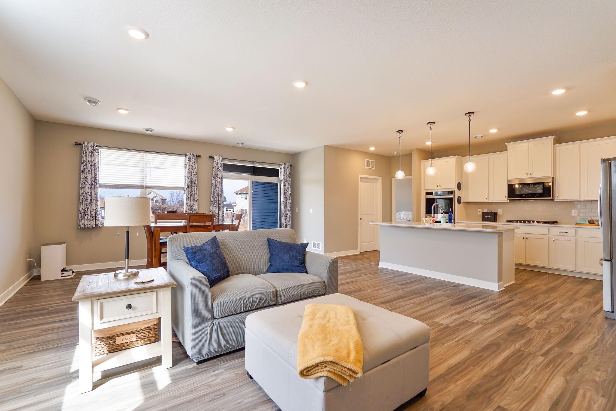 19336 Grass Lake Trail