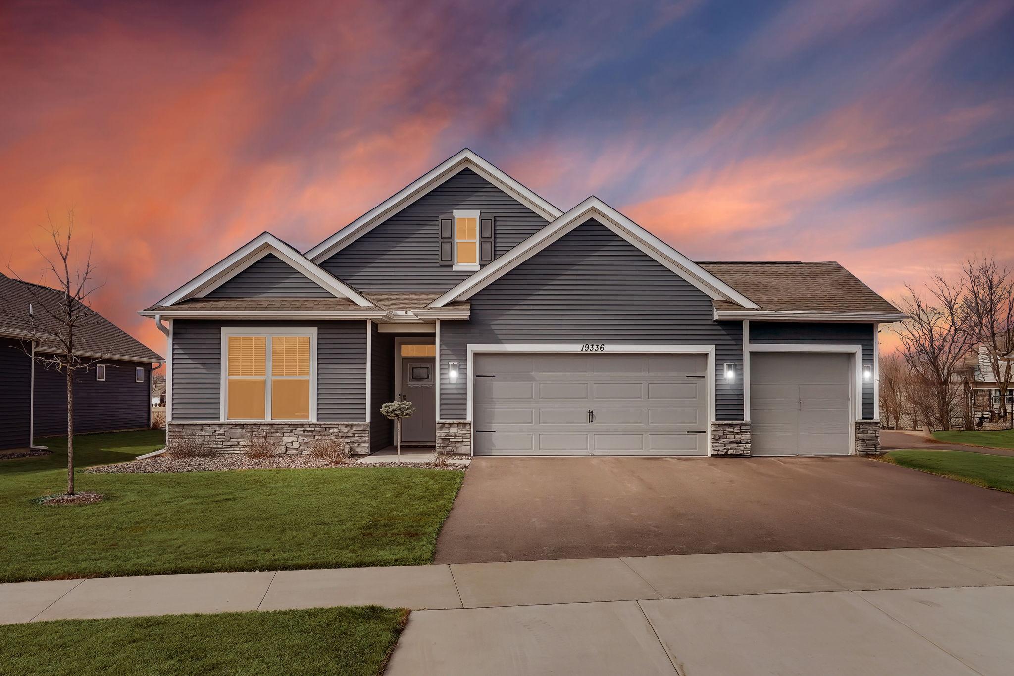 19336 Grass Lake Trail