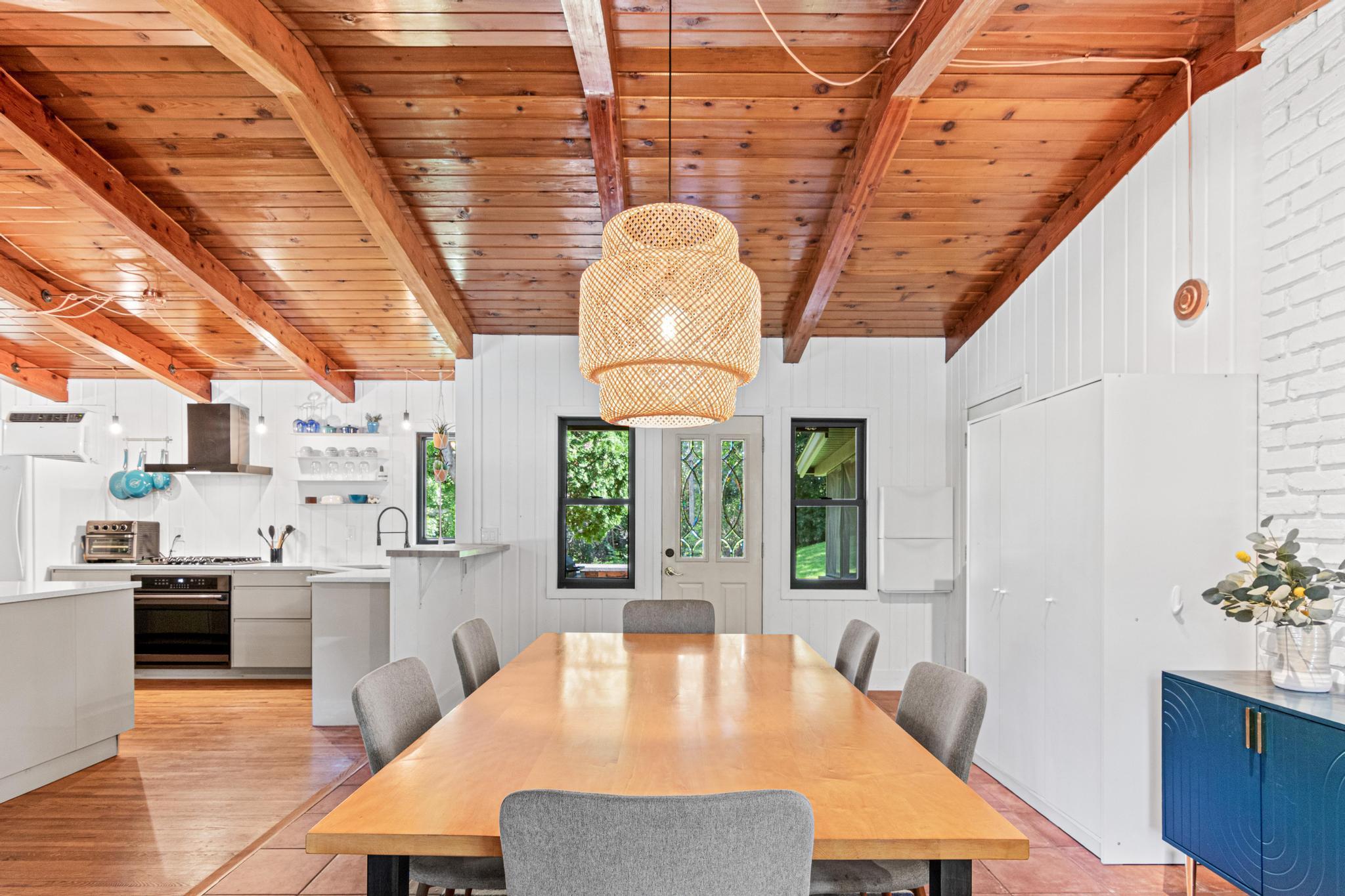 747 Redwood Lane
