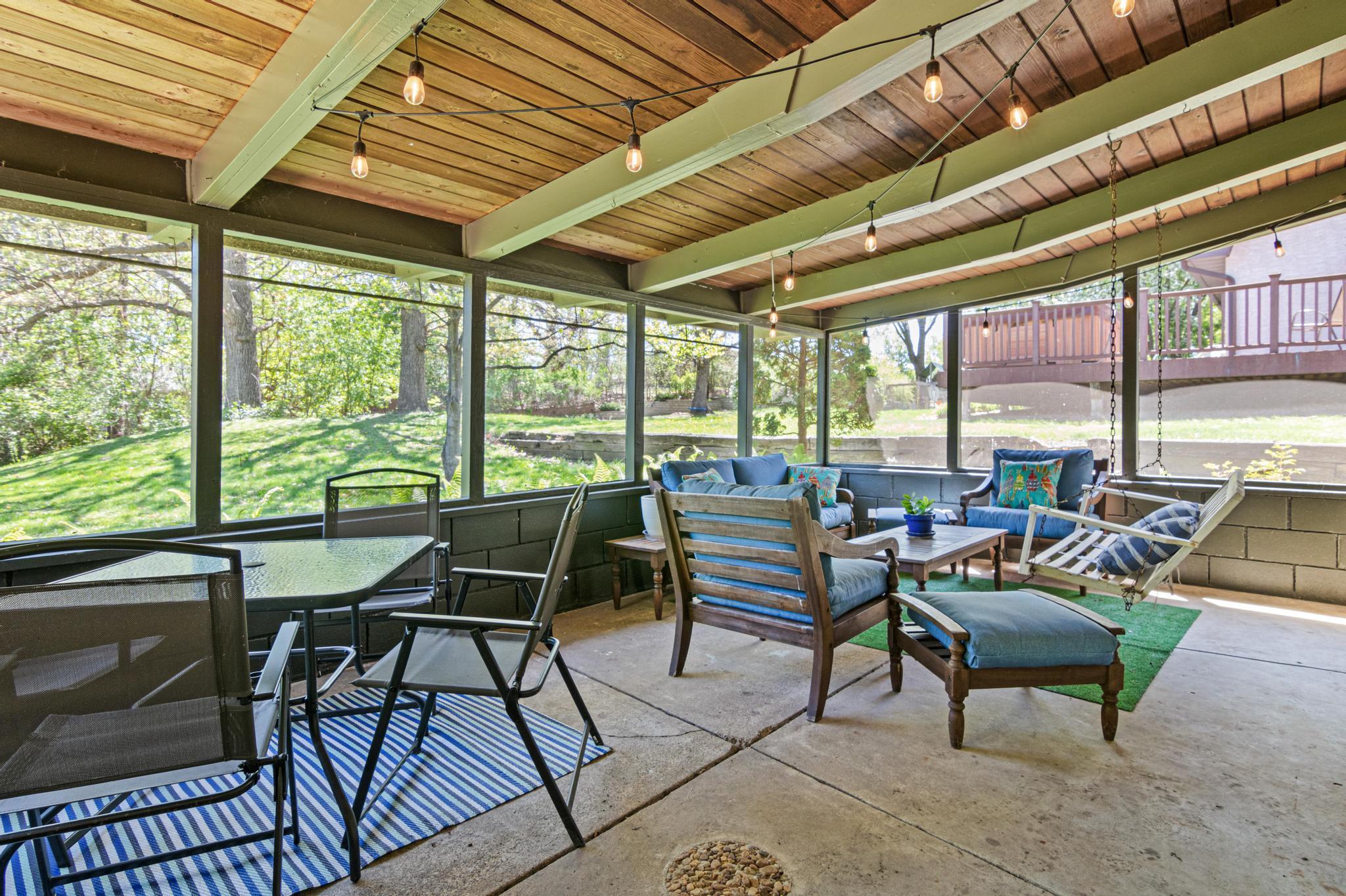 747 Redwood Lane