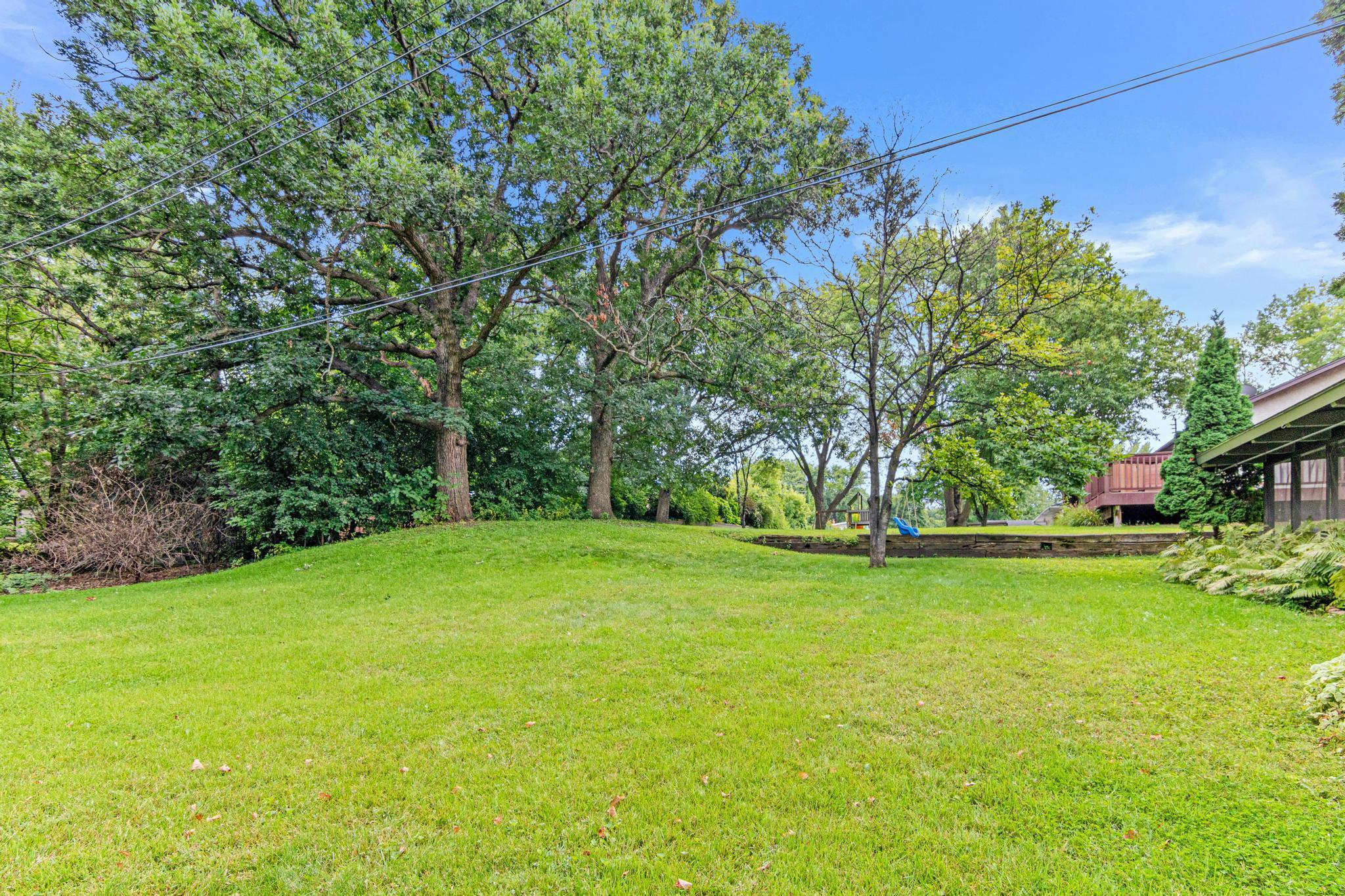 747 Redwood Lane