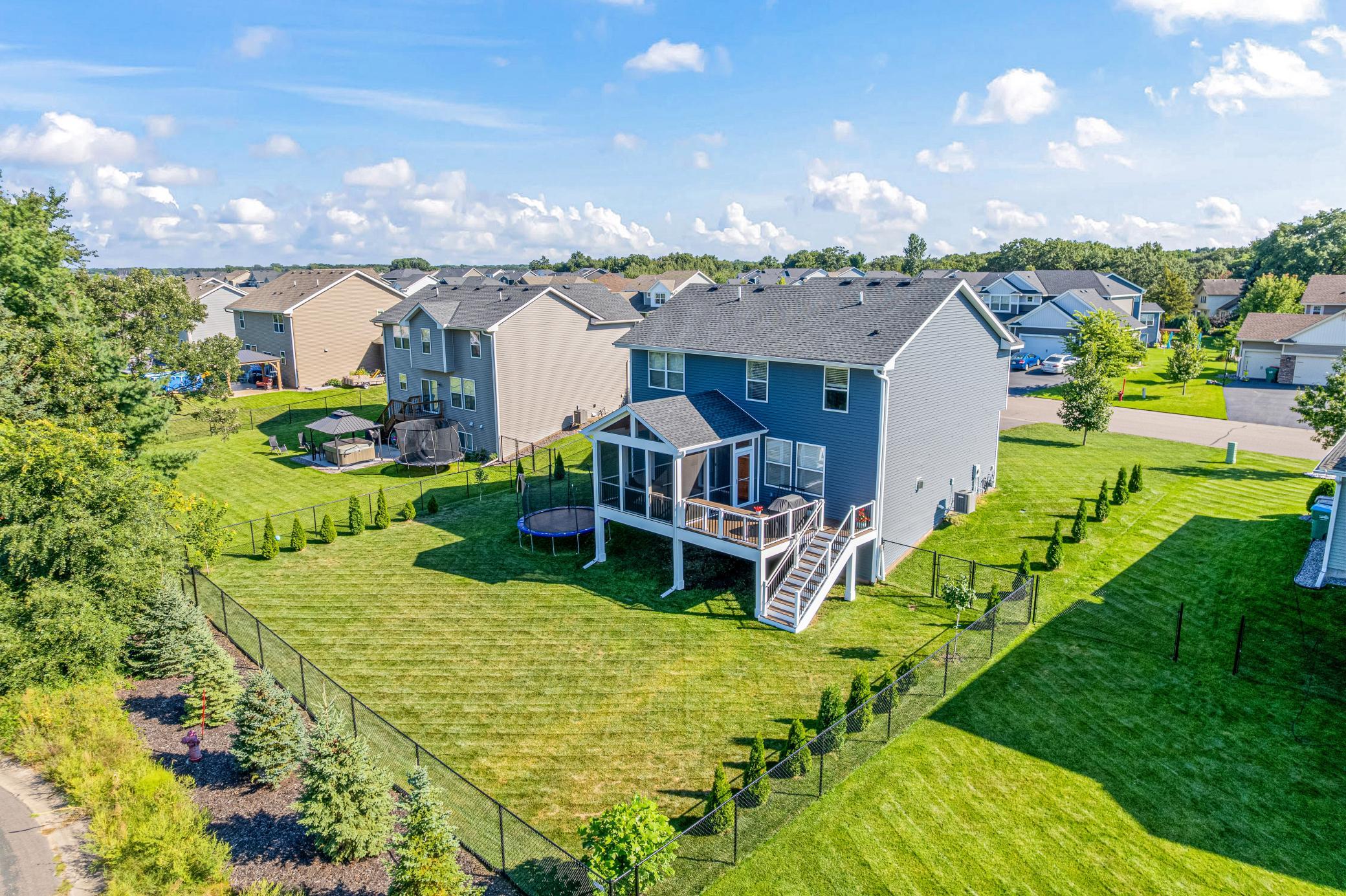 1253 152nd Avenue NW