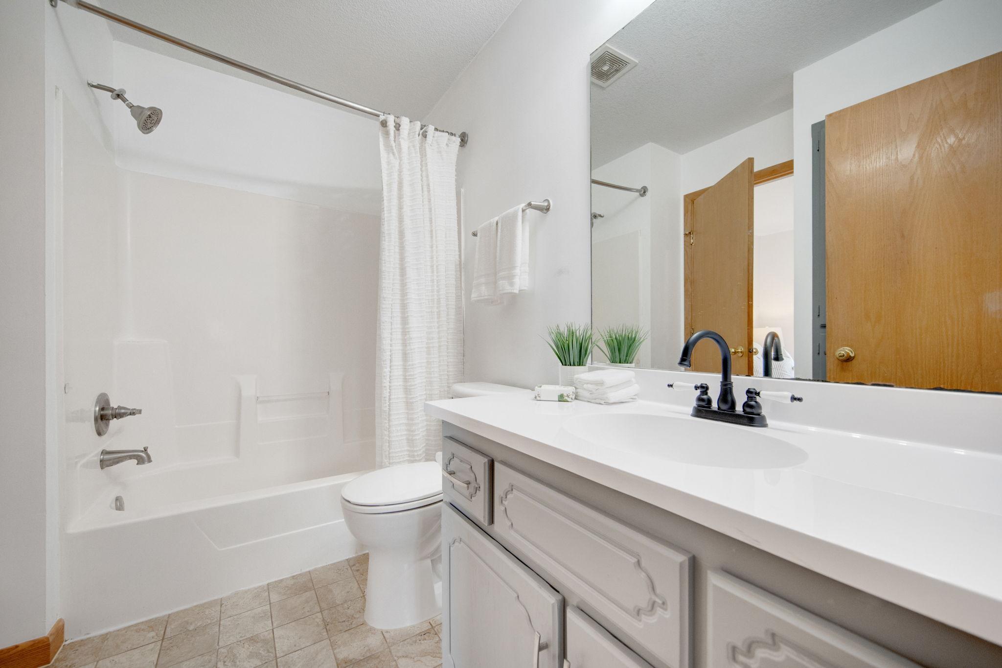 3455 Kahler Drive NE