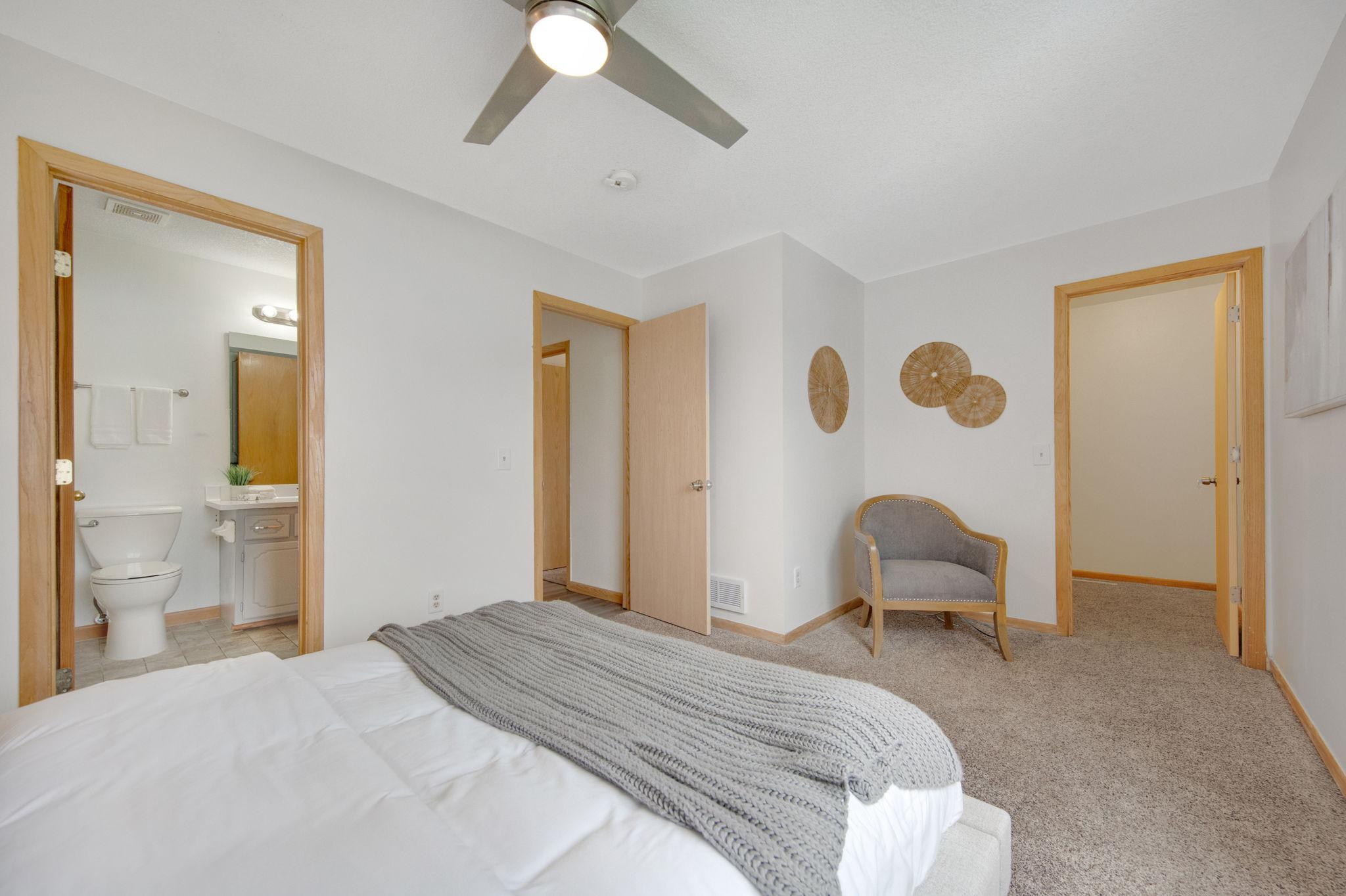 3455 Kahler Drive NE