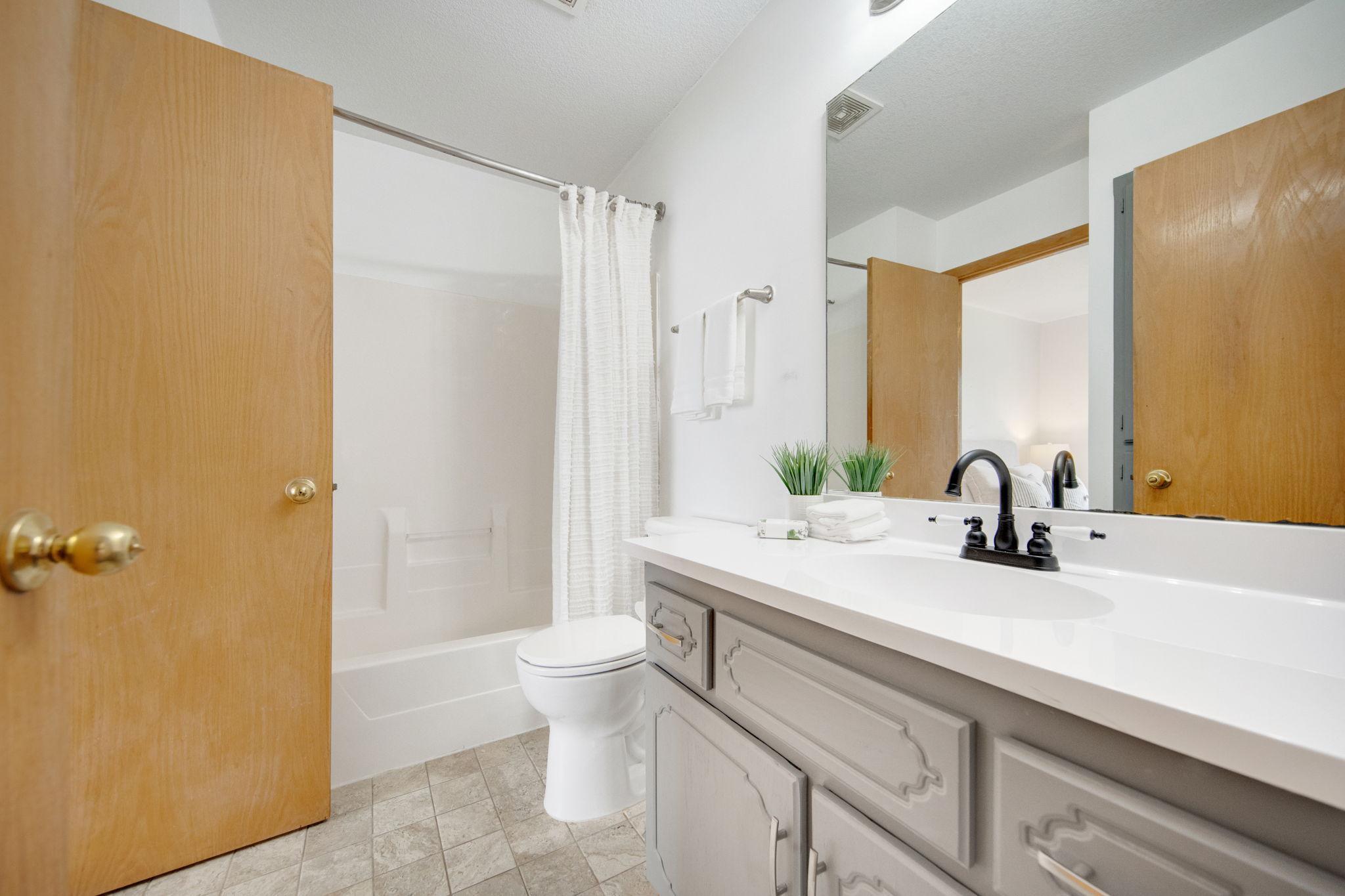 3455 Kahler Drive NE