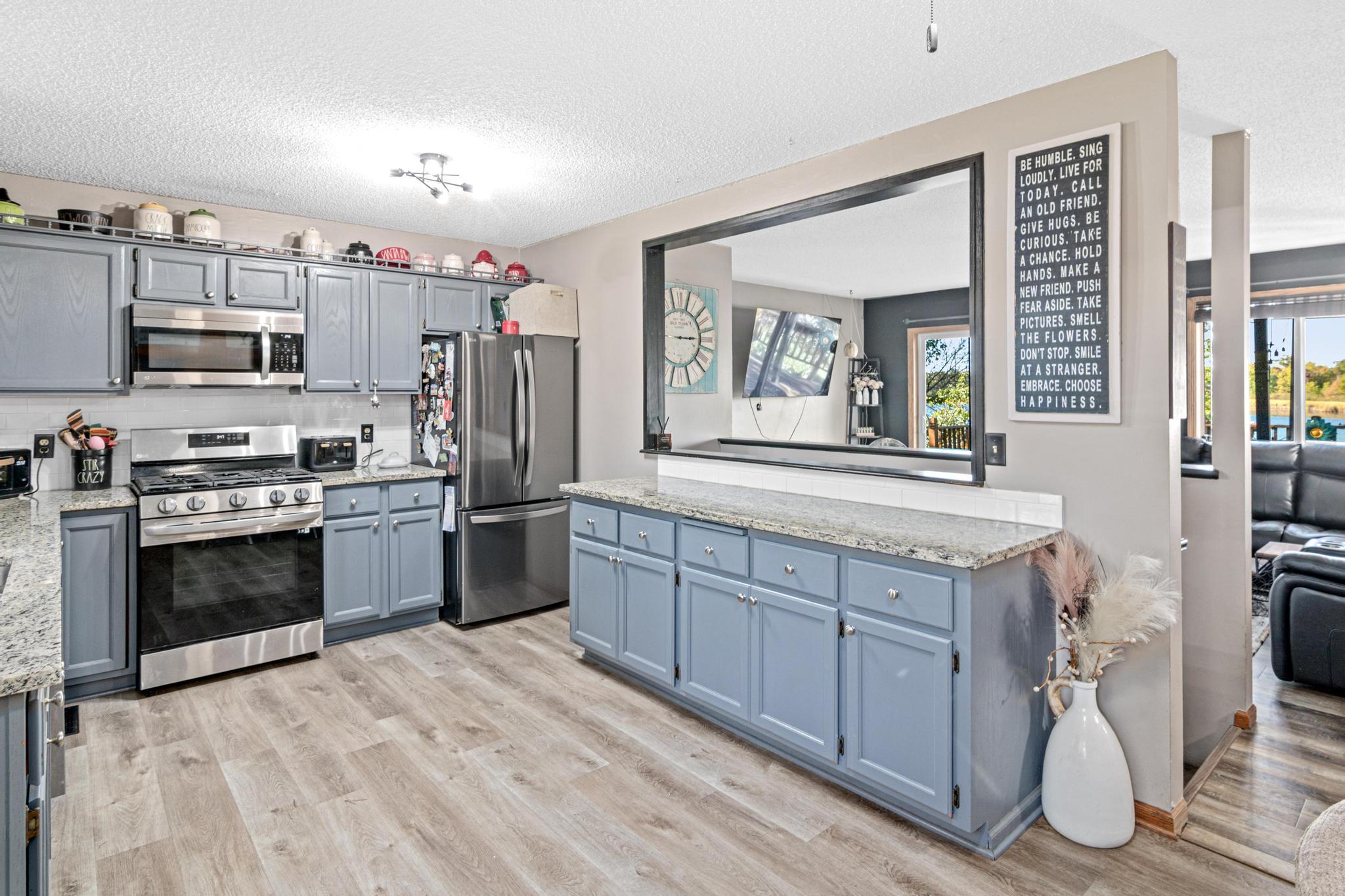 2325 317th Avenue NE