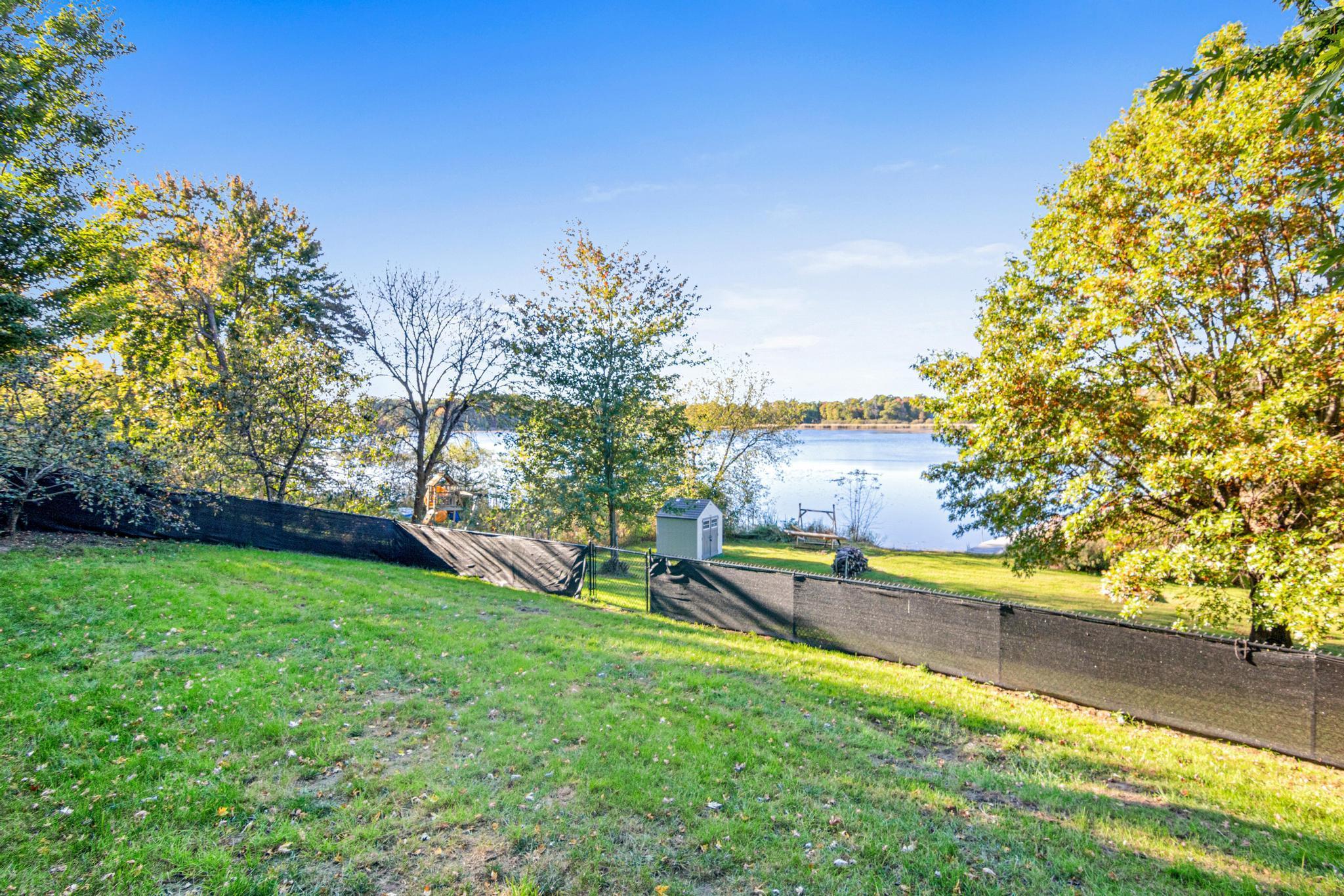 2325 317th Avenue NE