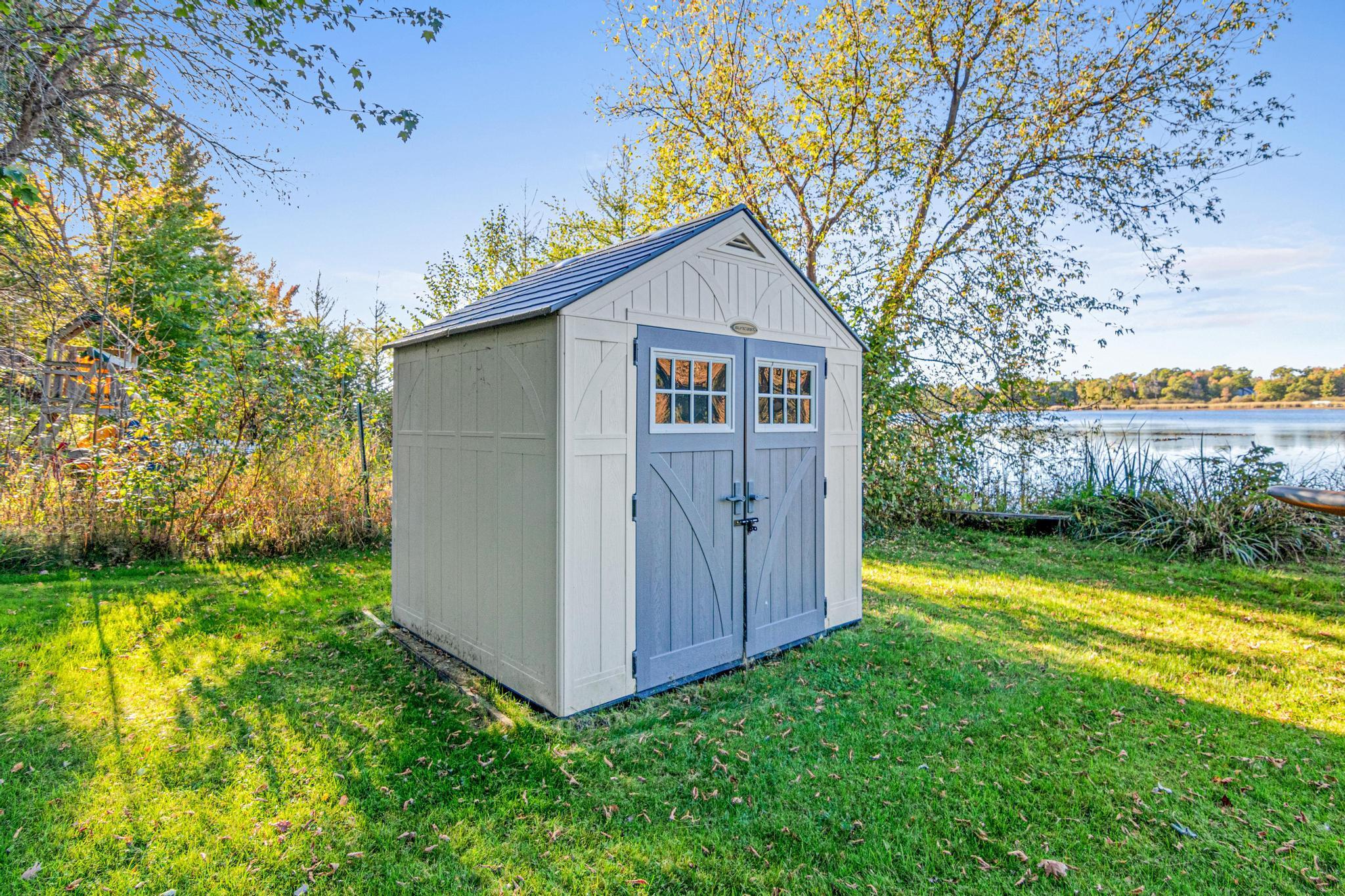 2325 317th Avenue NE