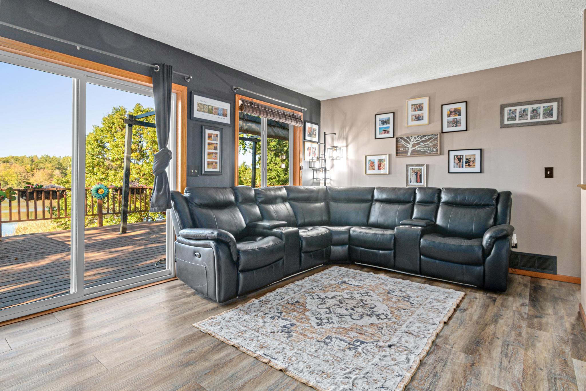 2325 317th Avenue NE