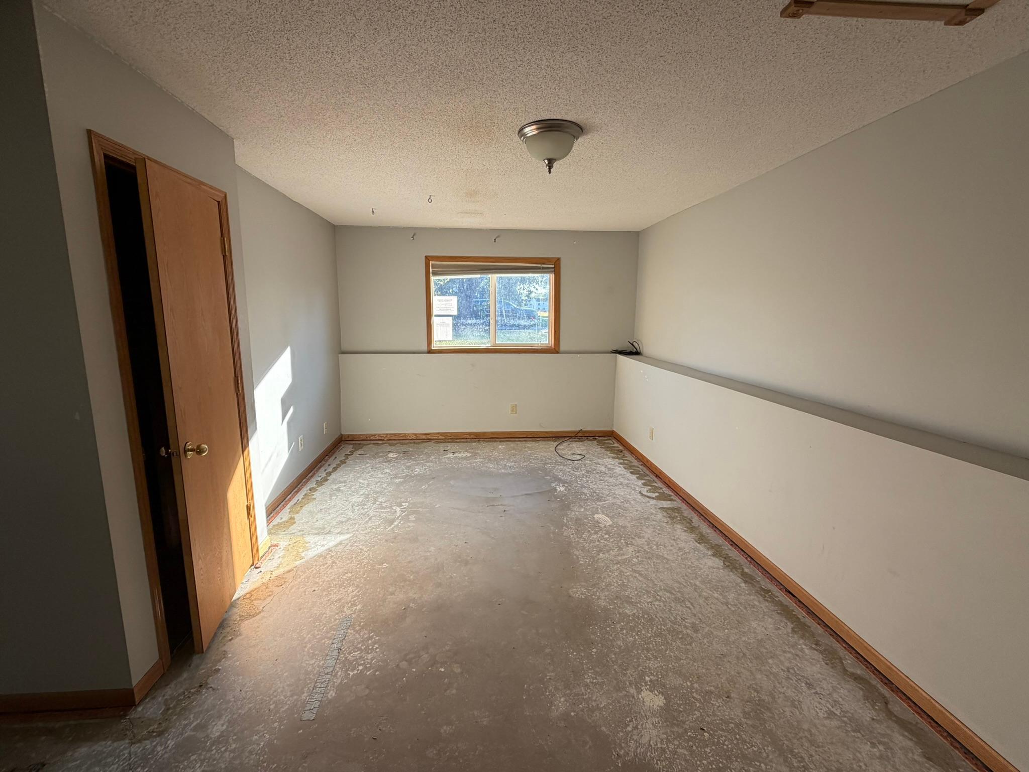 18610 Queen Street NW