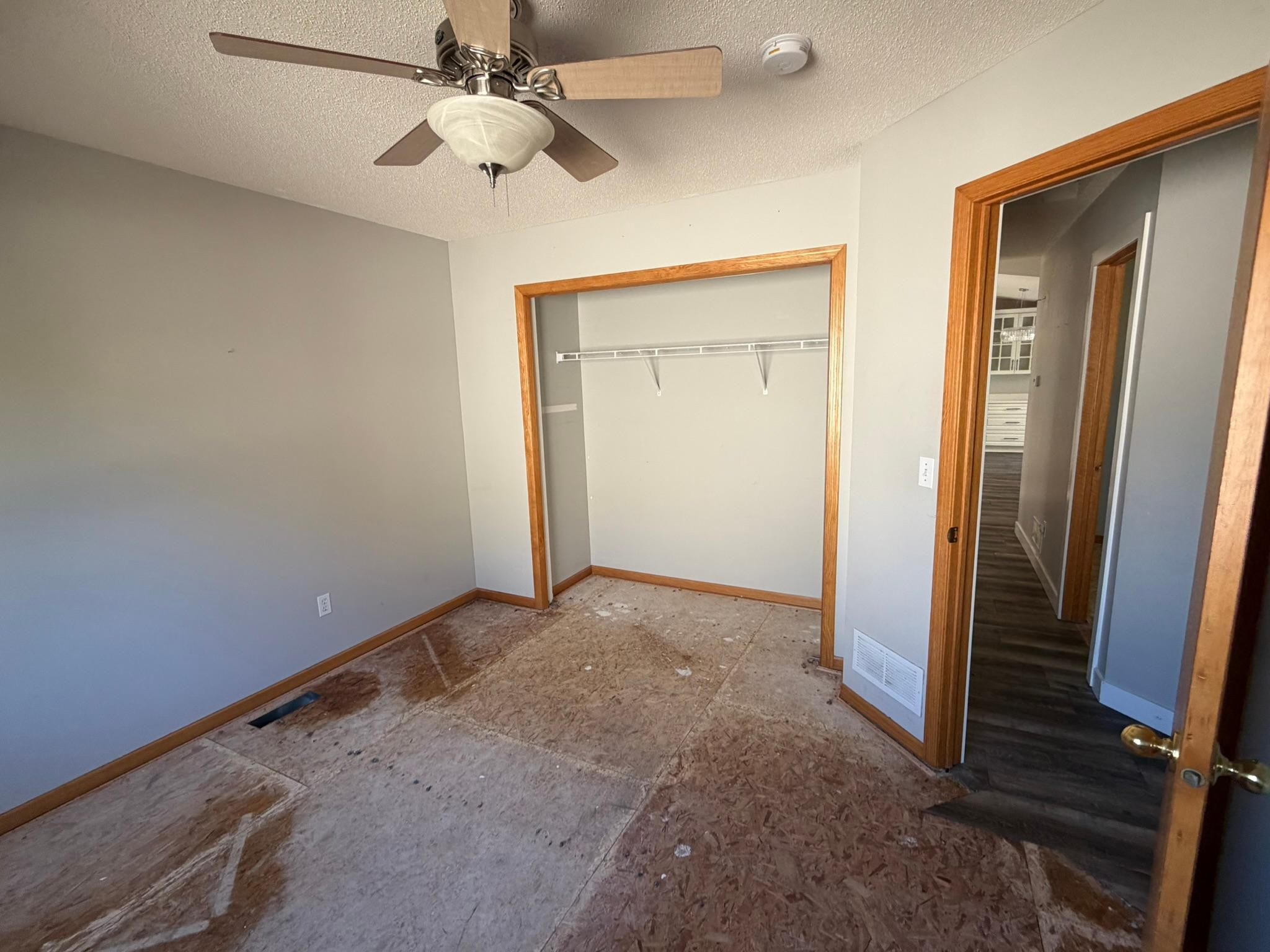 18610 Queen Street NW